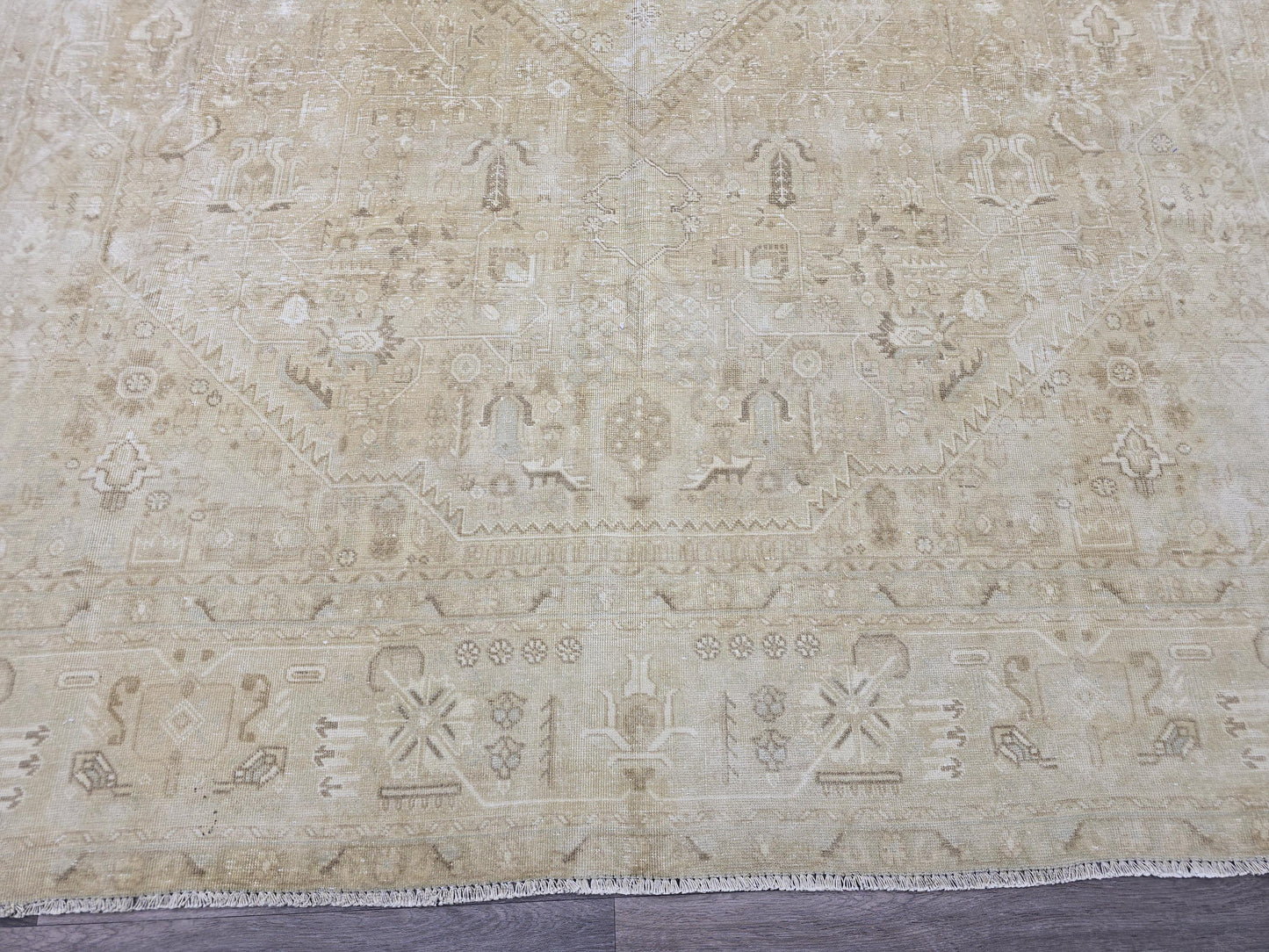 9x12 Heriz Wool Rug: Neutral Antique Oriental Geometric Rug