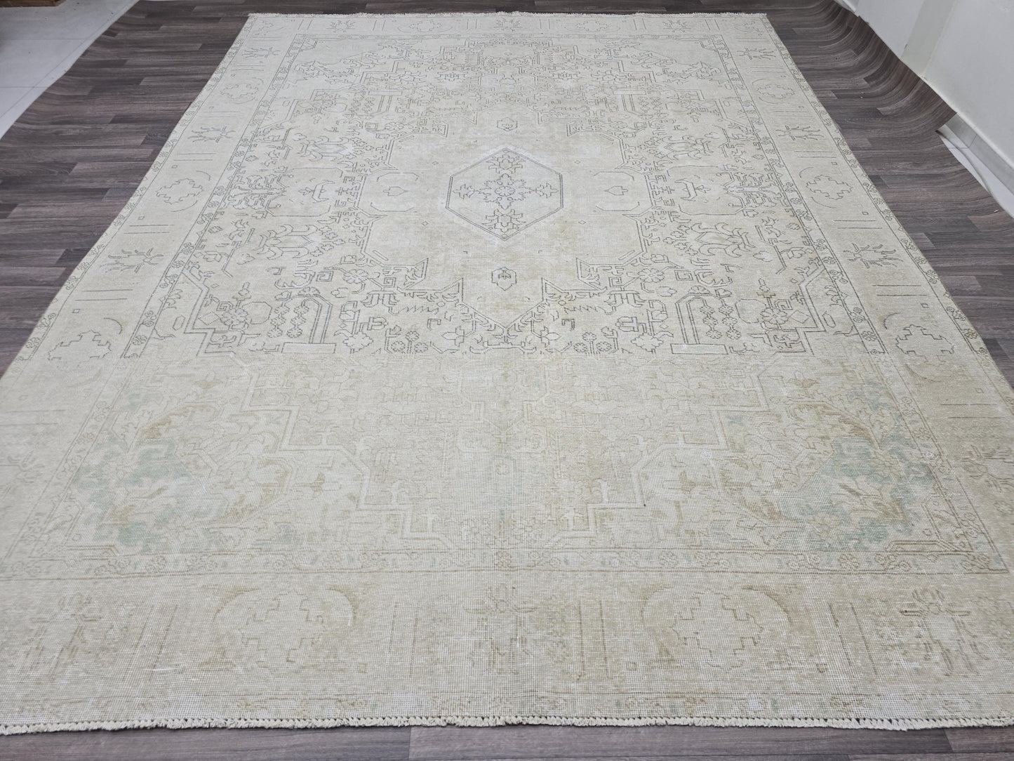 Oversized Oushak Rug 9x12: Hand-Knotted Neutral Vintage Area Rug