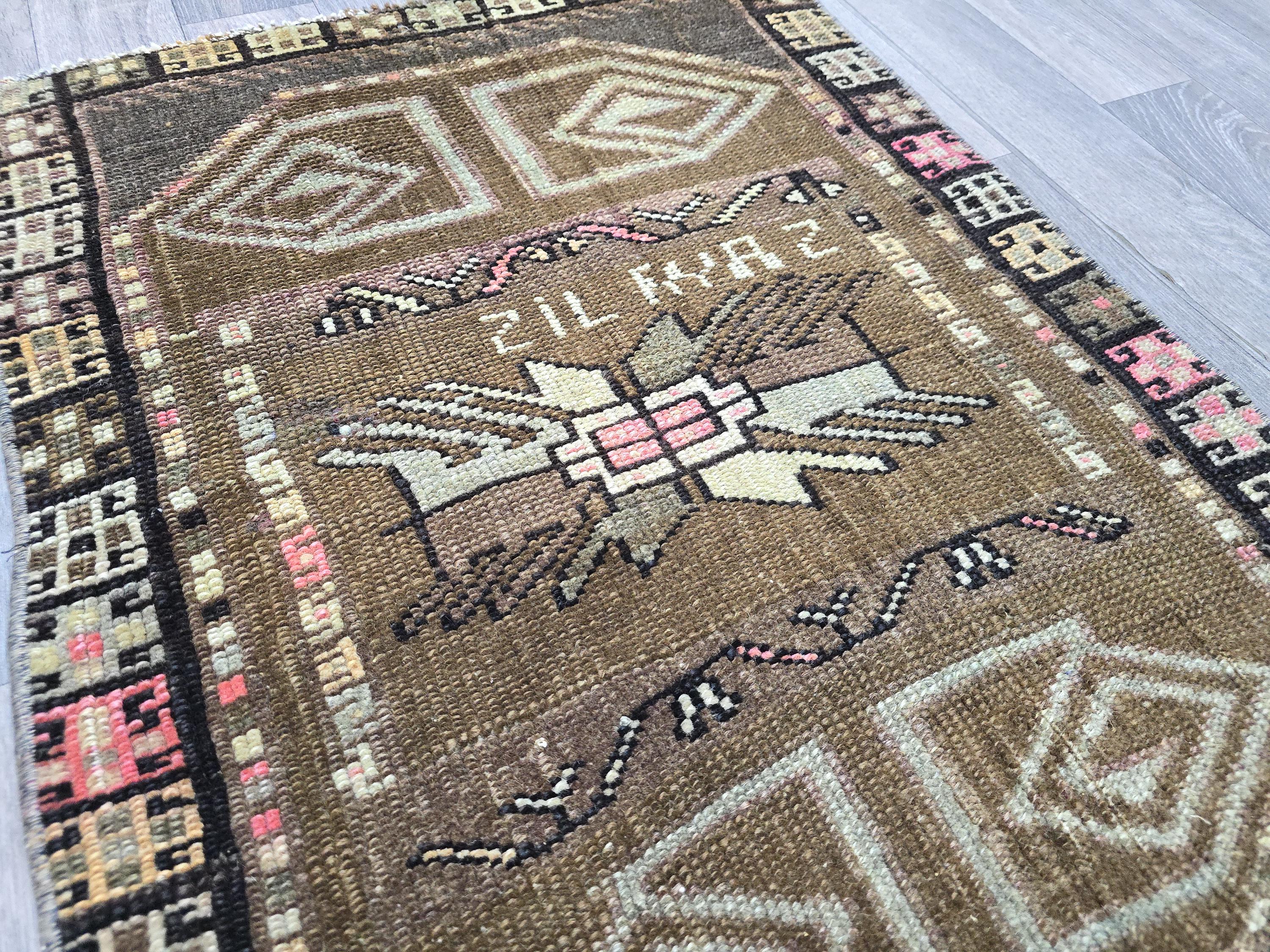 Vintage Turkish Door Mat: Handwoven Geometric Entry Rug (60x82cm)
