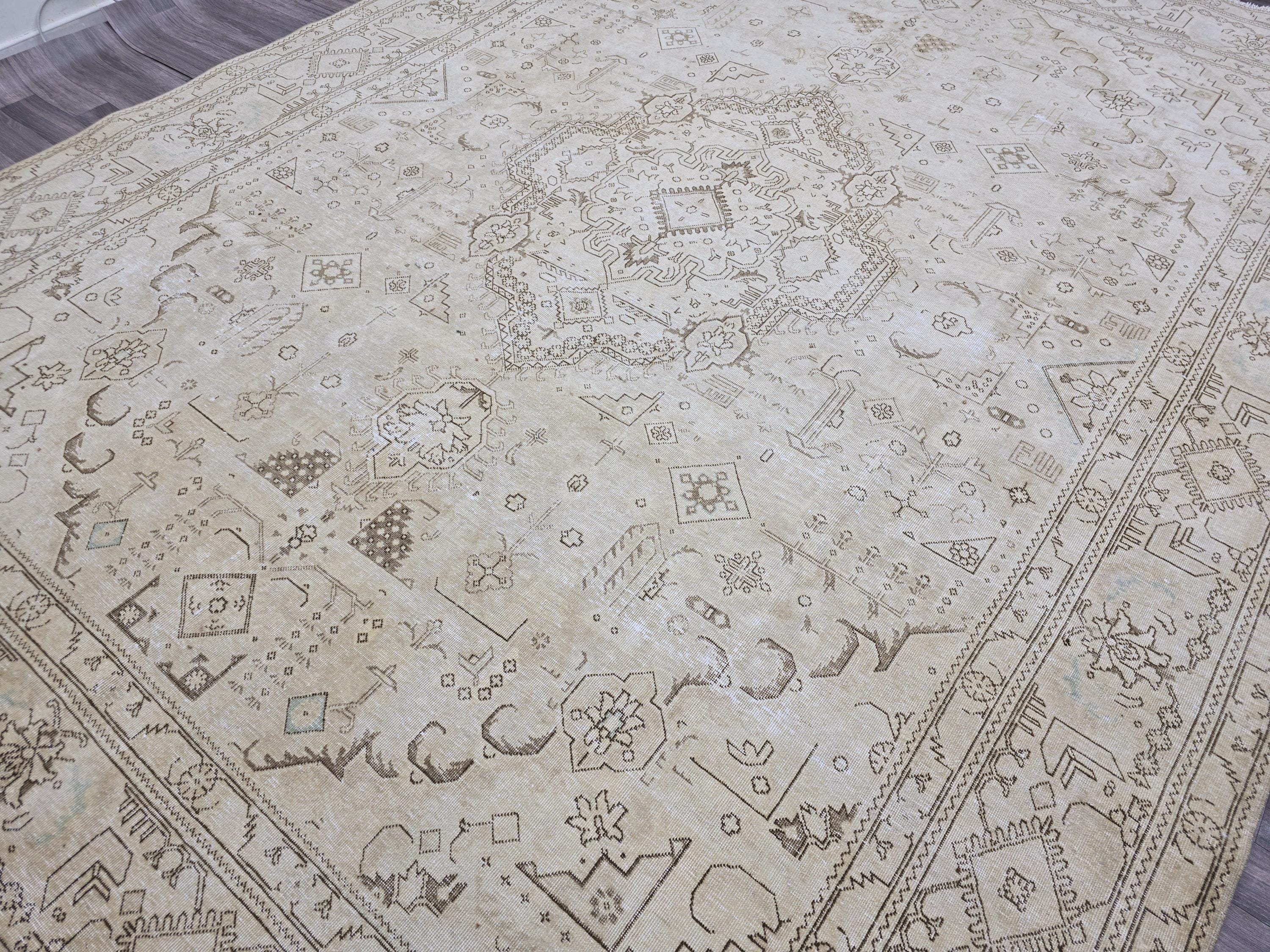 Oversized Turkish Oushak Rug: 9.65 x 12.6 Beige Medallion Wool Carpet