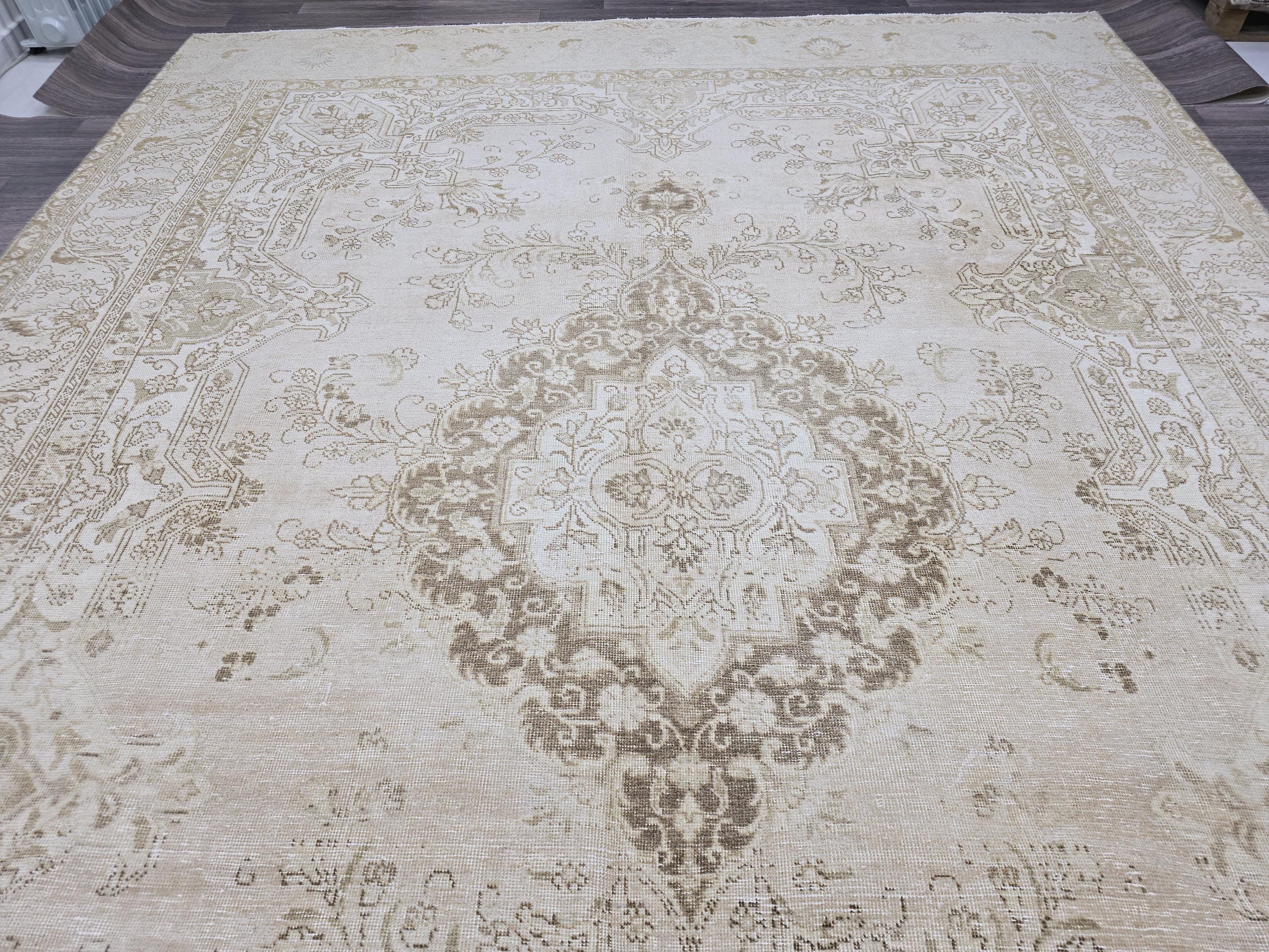 Vintage Turkish Oushak Rug: 9x12 Beige Wool Handmade Carpet