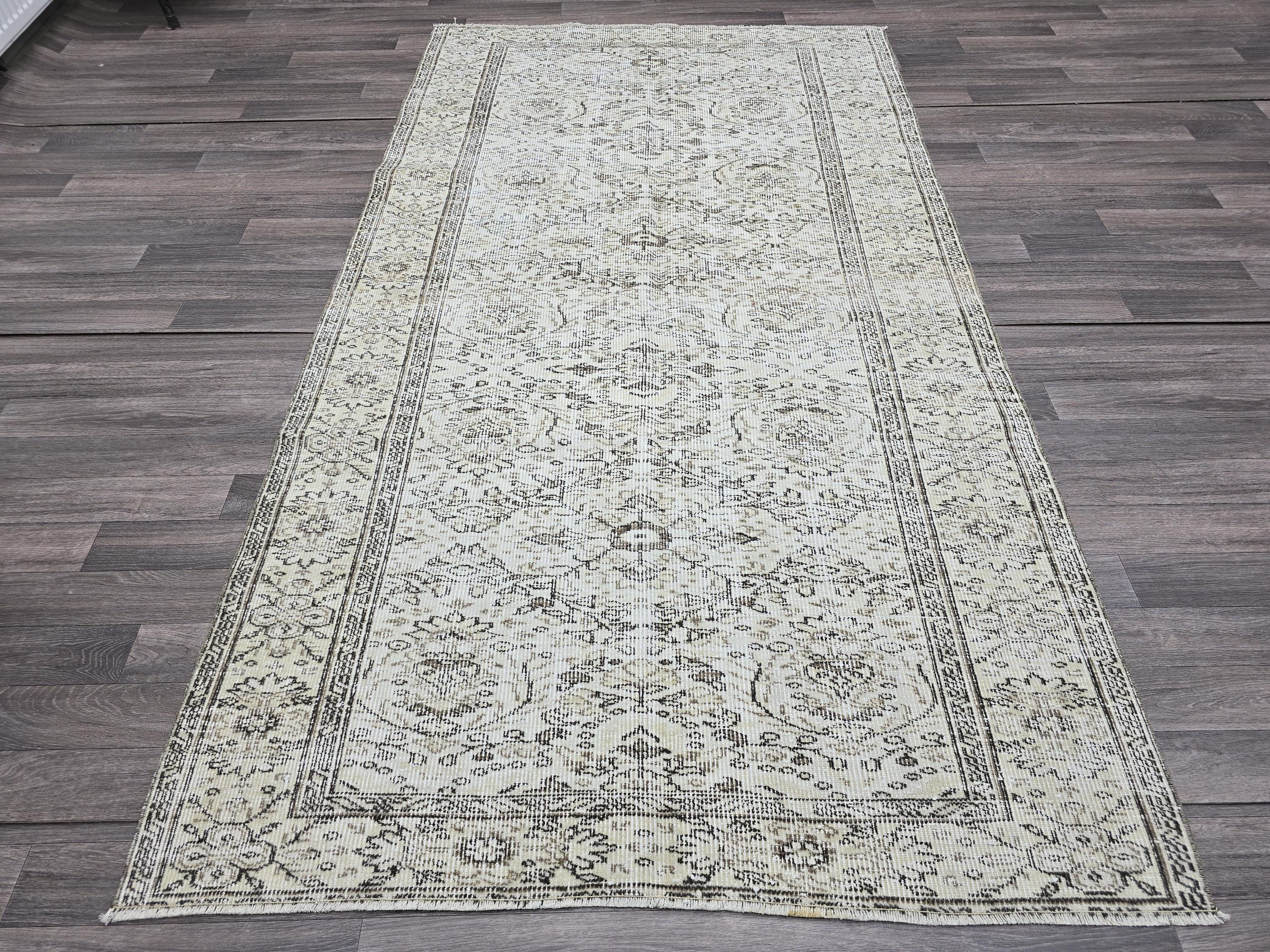 5x8 Vintage Handknotted Persian Rug: Cream Beige Wool Oriental Carpet
