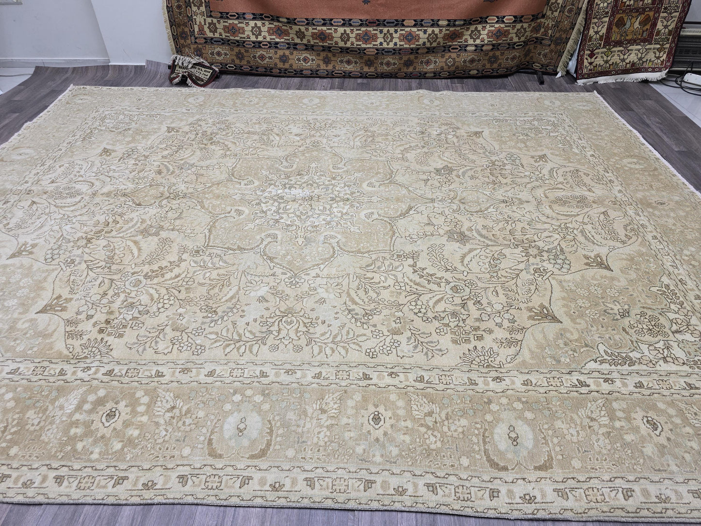 Vintage Turkish Oushak Rug 10x12: Beige Wool Floral Medallion Carpet