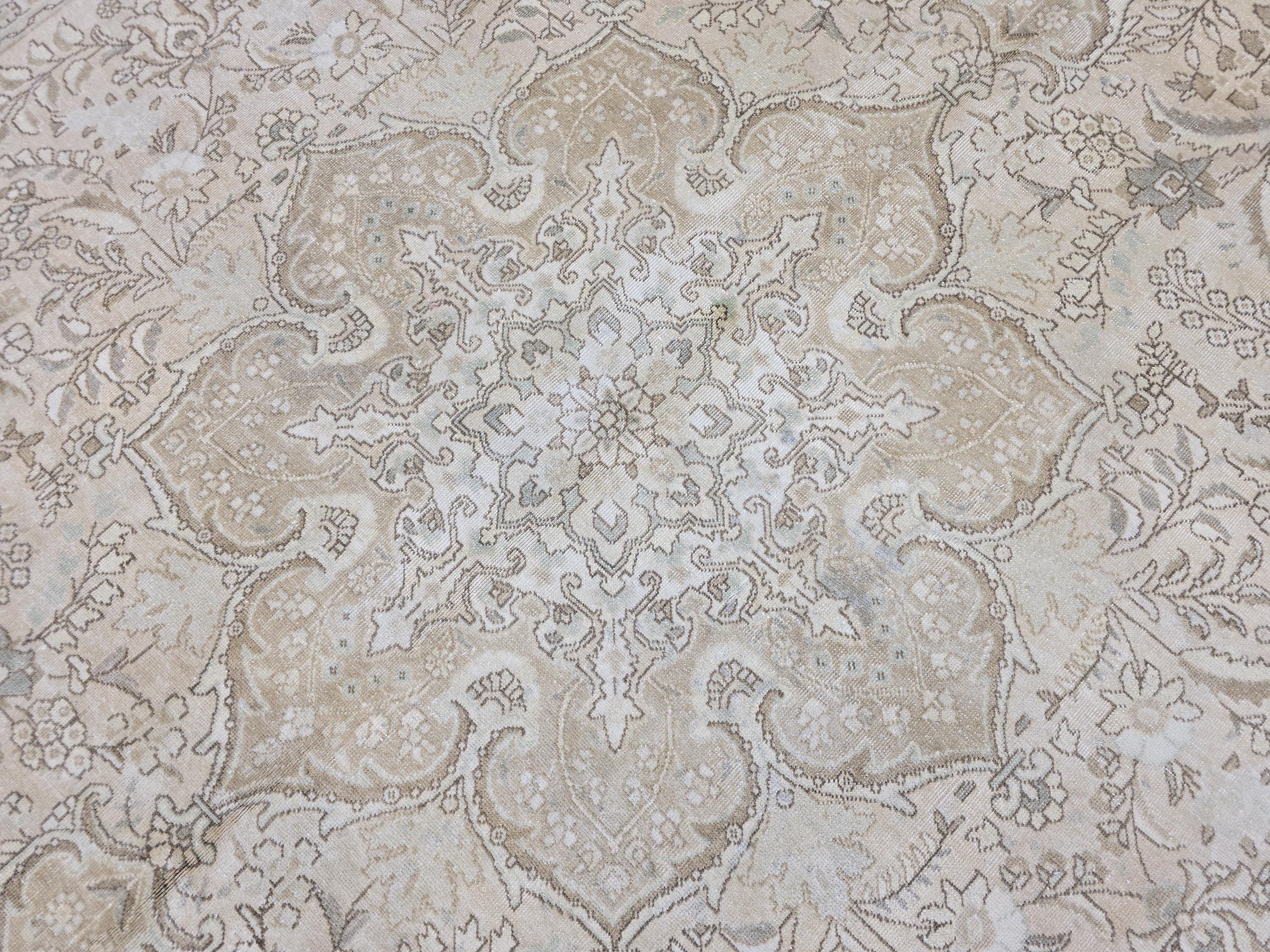 Vintage Turkish Oushak Rug 10x12: Beige Wool Floral Medallion Carpet