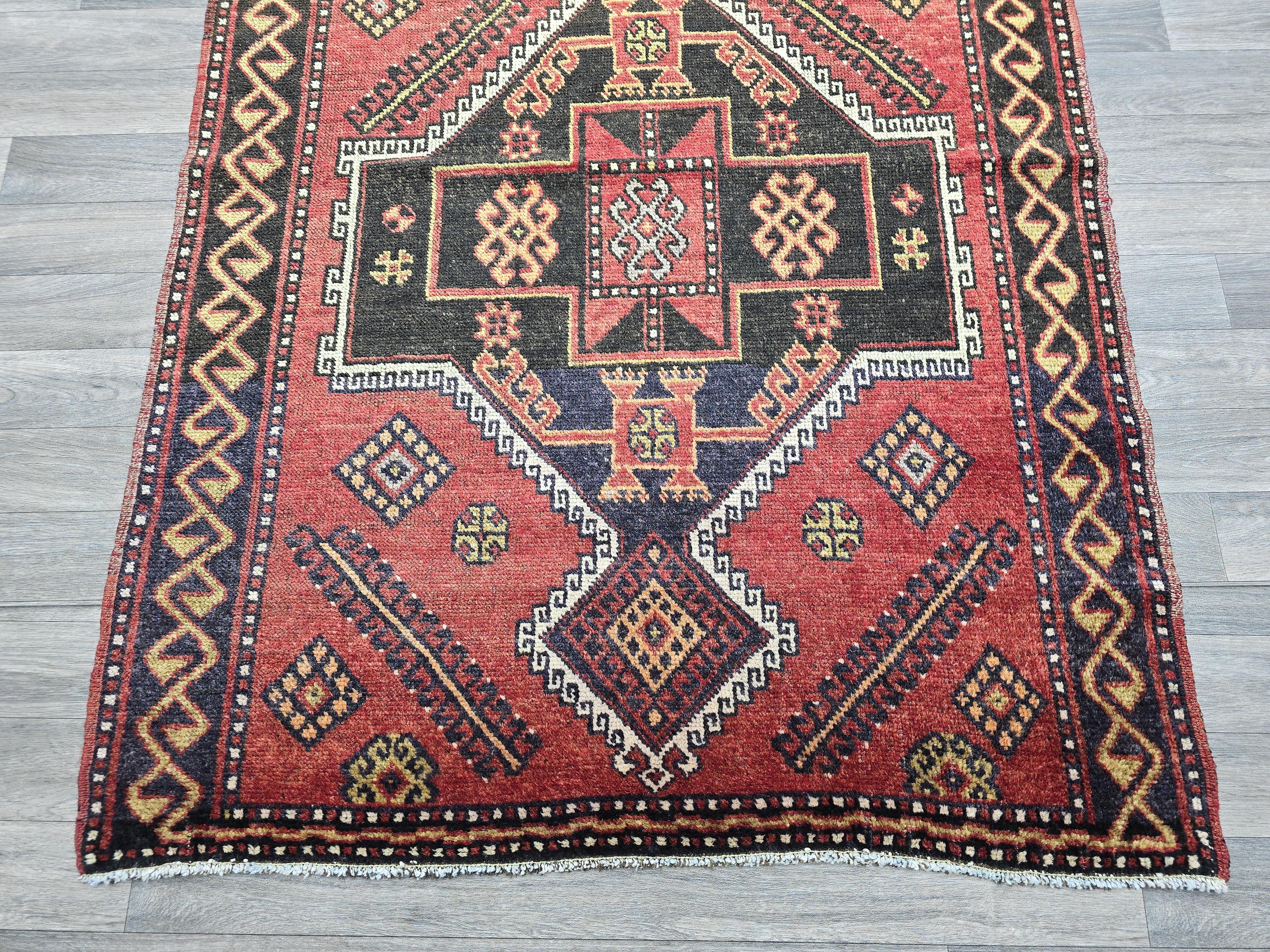 Vintage Turkish Runner Rug: 4x10 Handwoven Wool Oushak Hallway Carpet