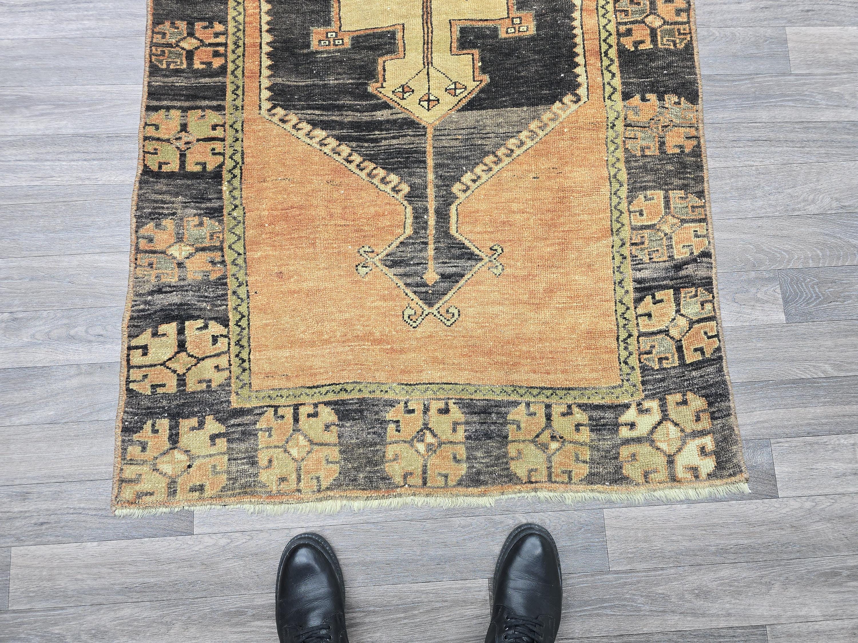 Long Vintage Persian Runner Rug: Handwoven Wool Hallway Carpet (3.5x12)
