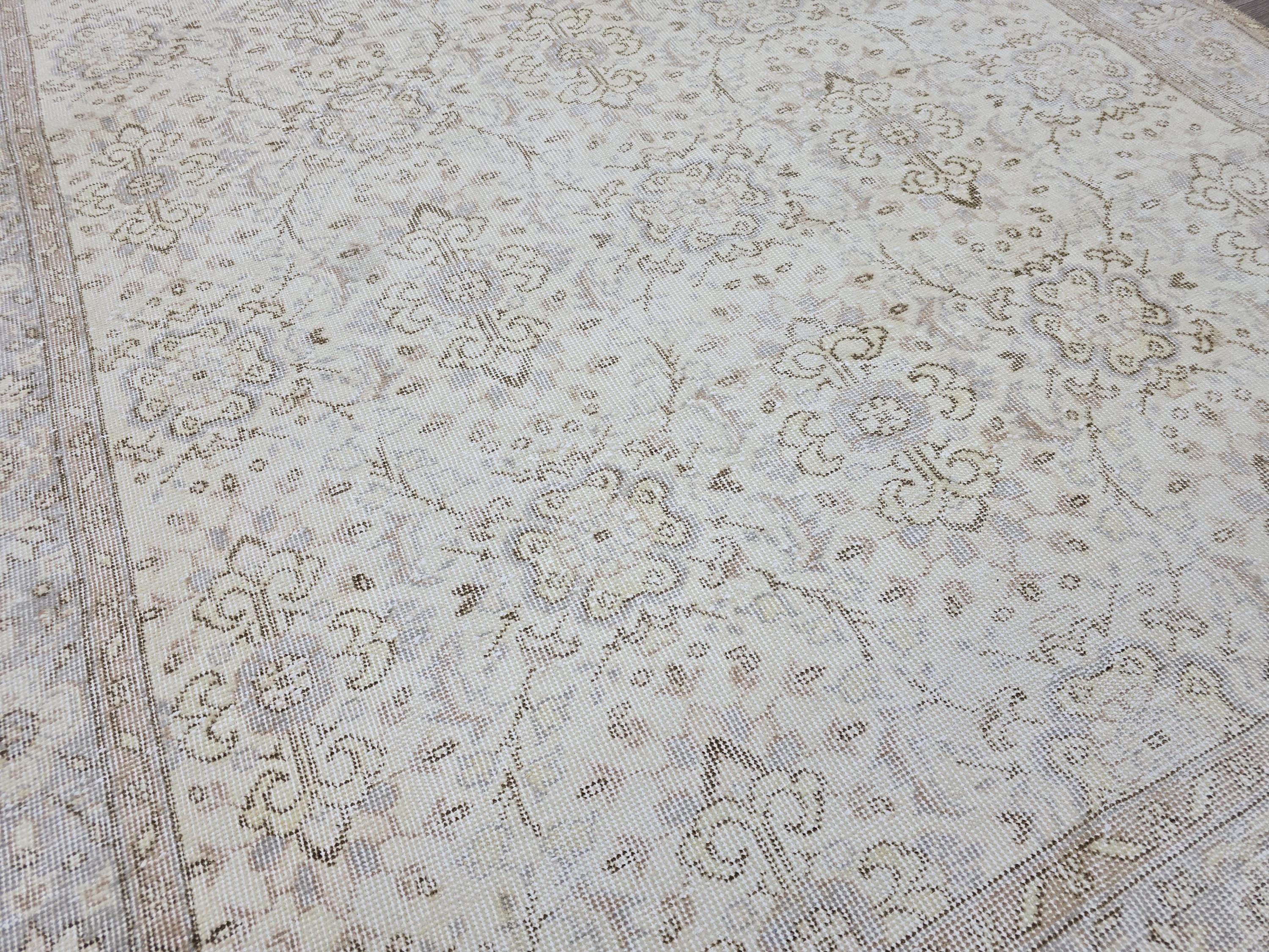 6x10 Vintage Turkish Oushak Rug: Hand-Knotted Wool, Neutral Beige