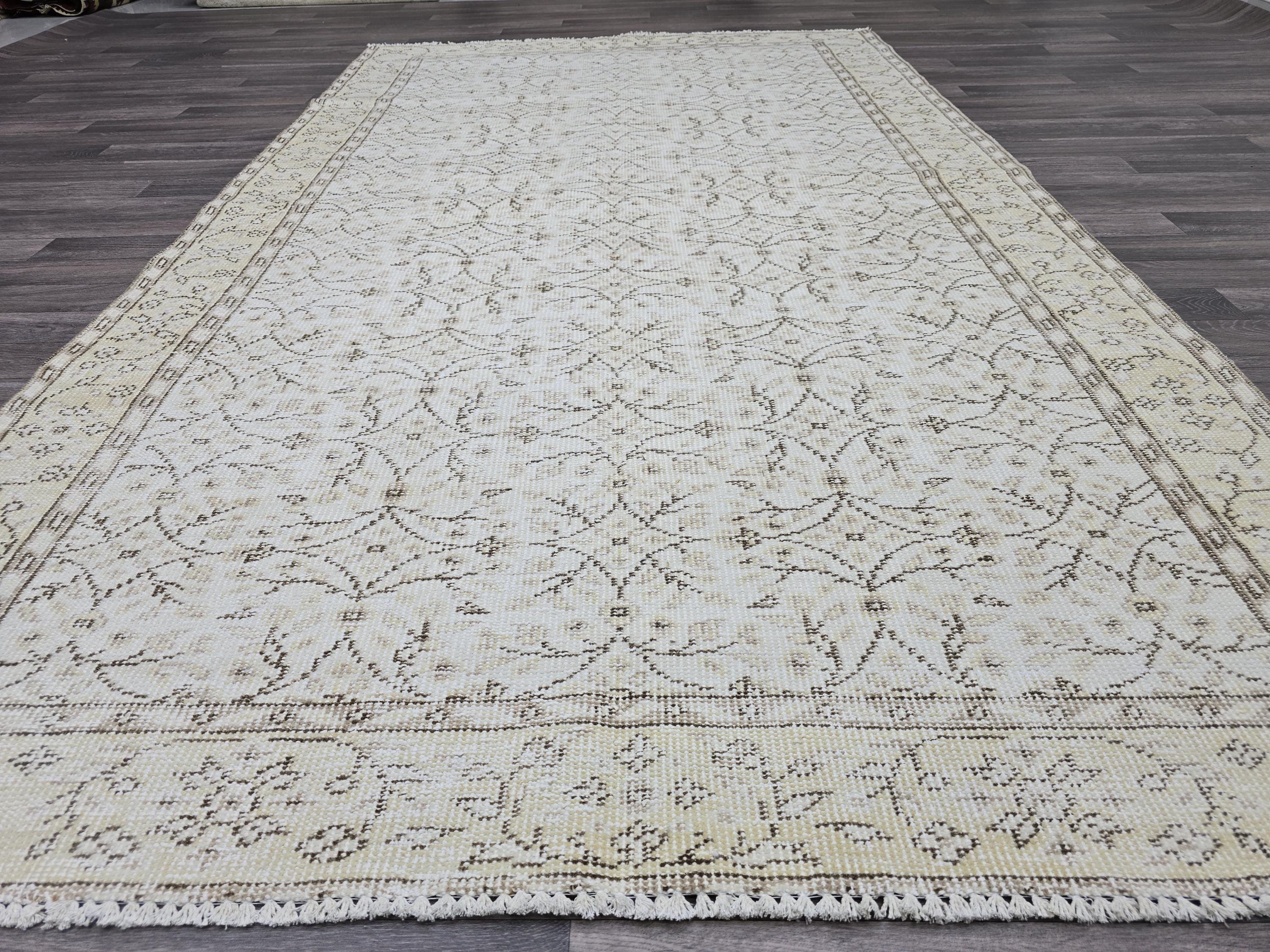 5x9 Vintage Turkish Oushak Rug: Hand-Knotted Wool, Cream Neutral Carpet