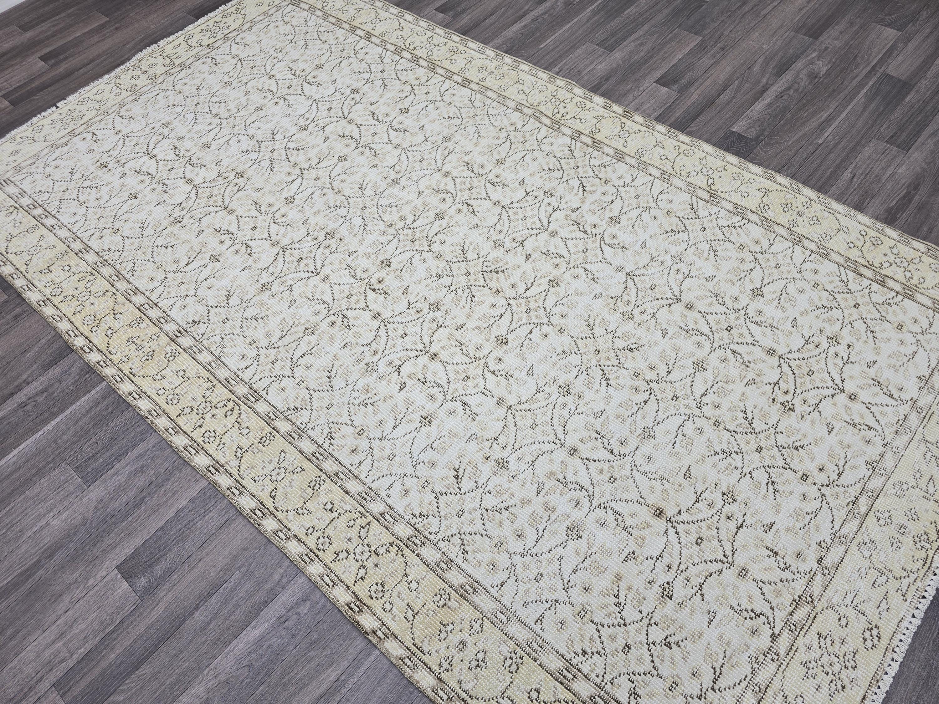 5x9 Vintage Turkish Oushak Rug: Hand-Knotted Wool, Cream Neutral Carpet