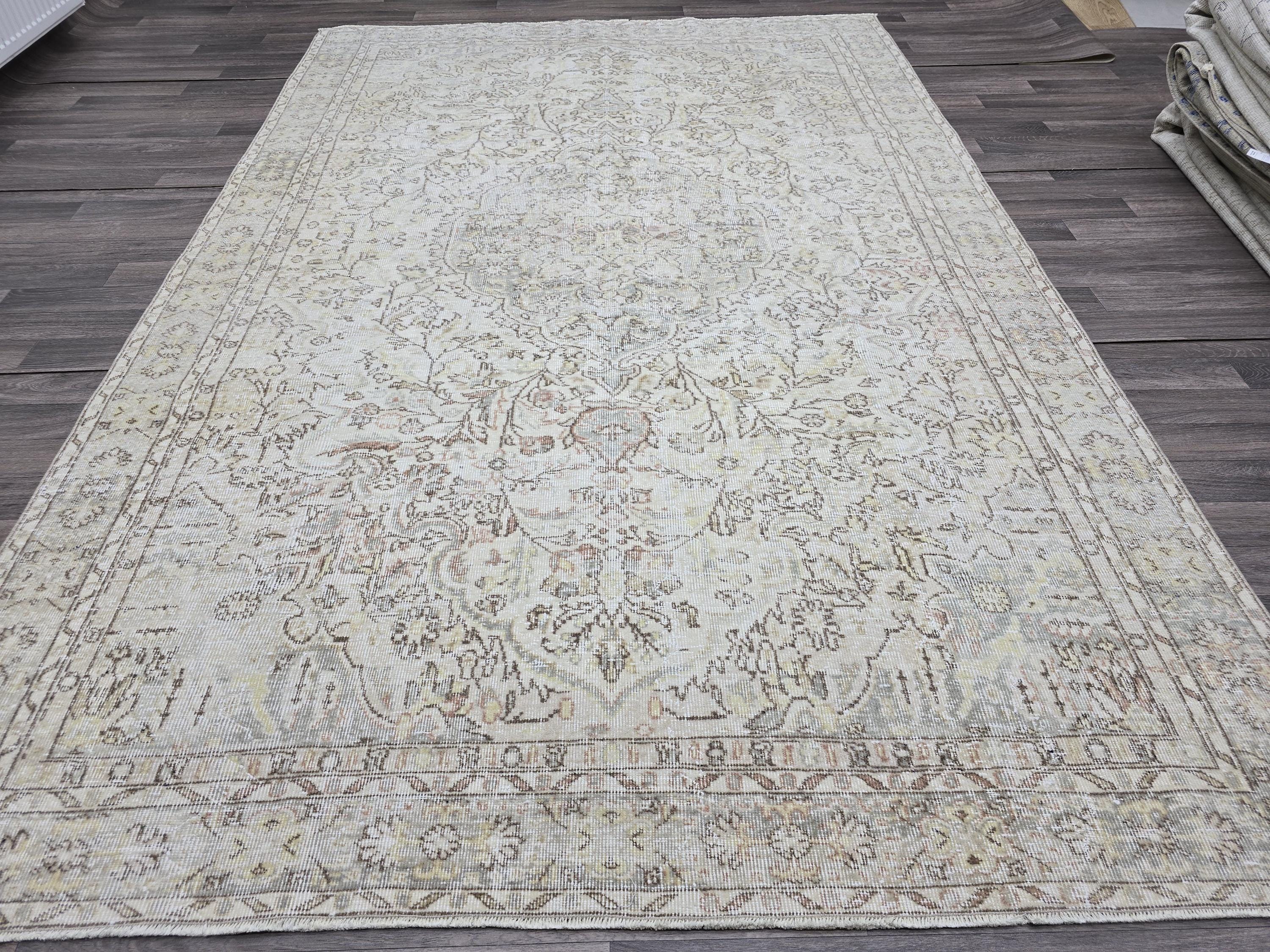 7x10 Vintage Turkish Oushak Rug: Handknotted Wool, Muted Neutral