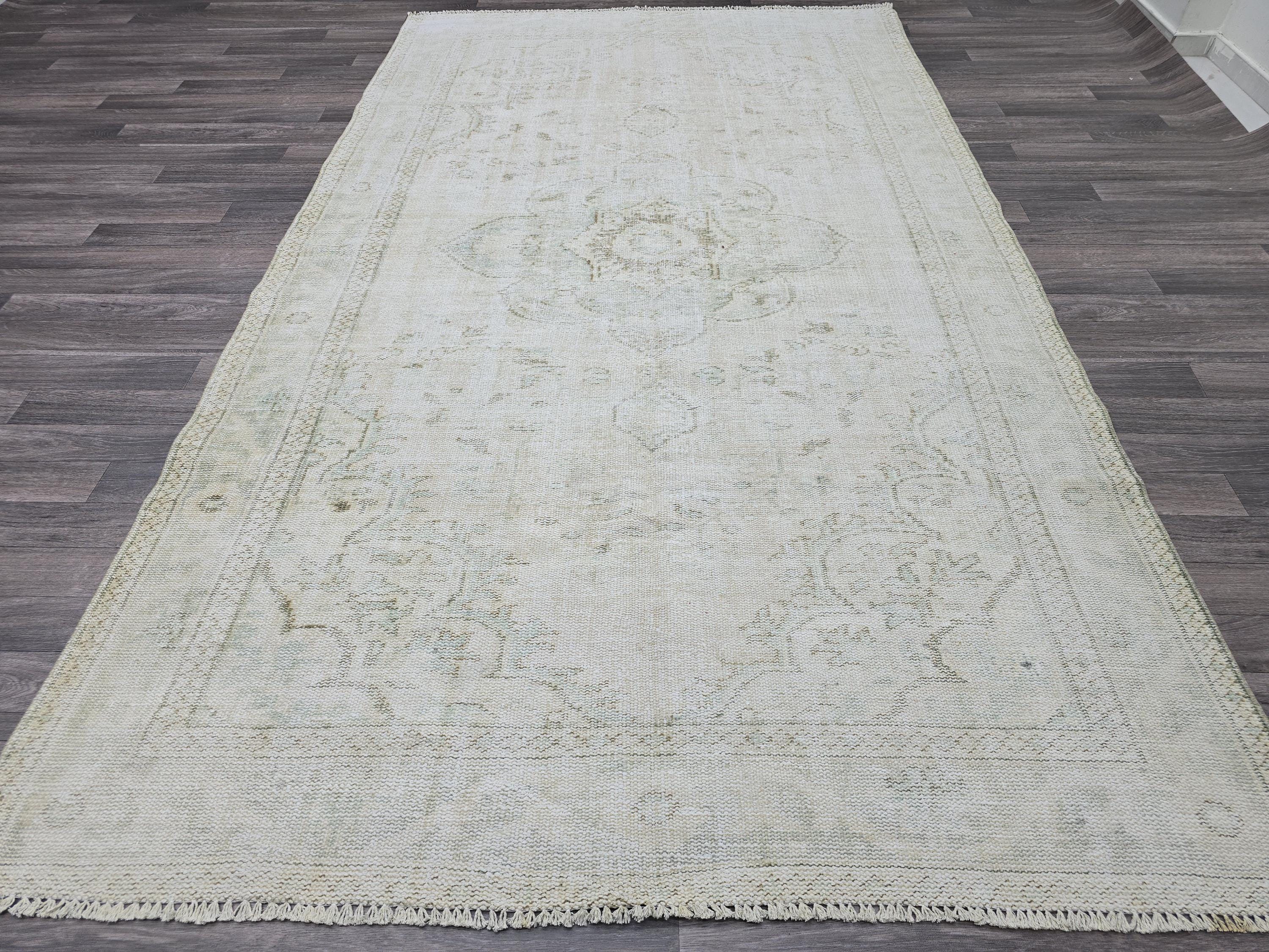 6x10 Vintage Oushak Rug: Hand-Knotted Wool Persian Cream Carpet