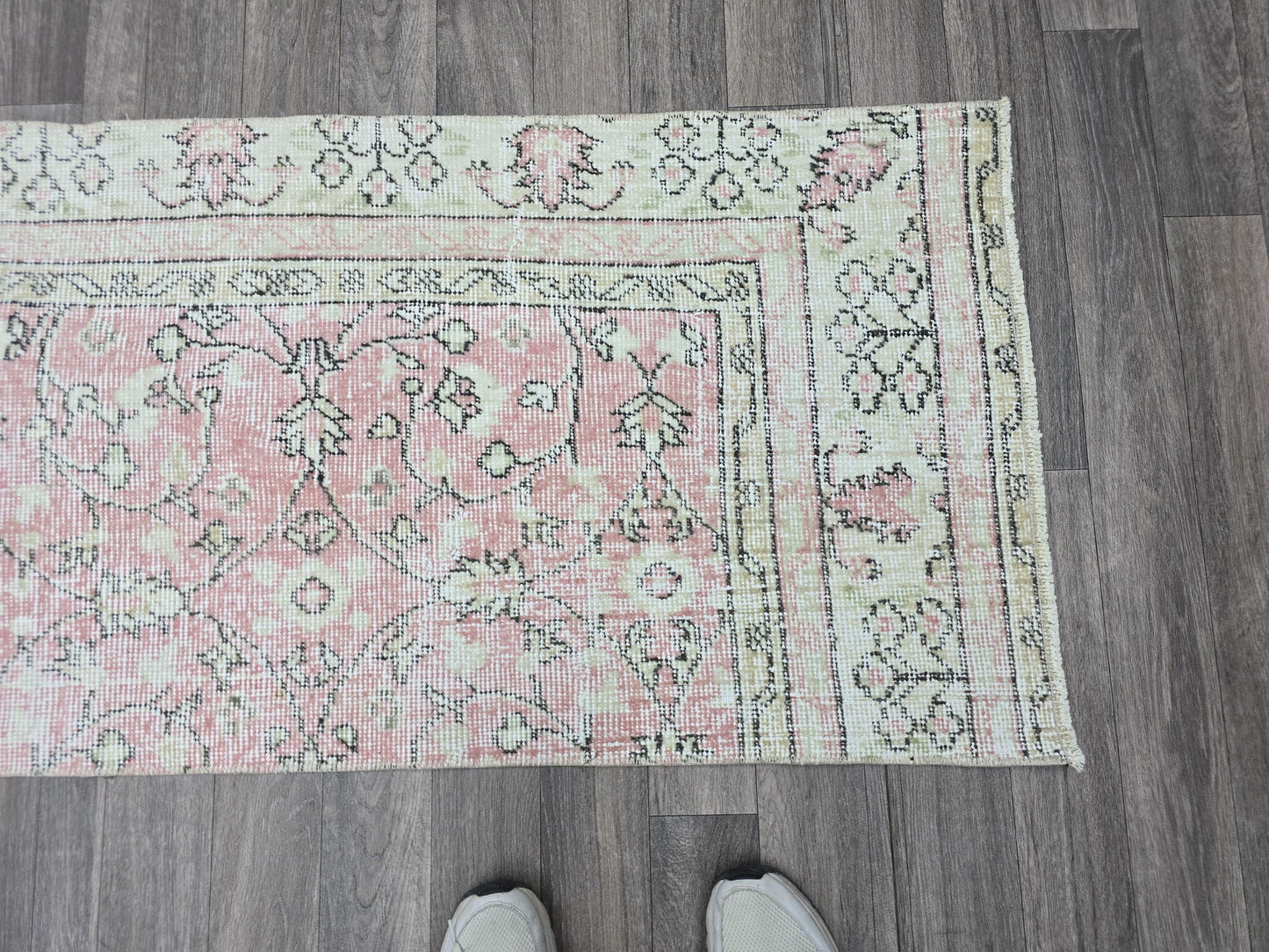 Vintage Turkish Runner Rug: Pink Oushak Wool Hallway Carpet