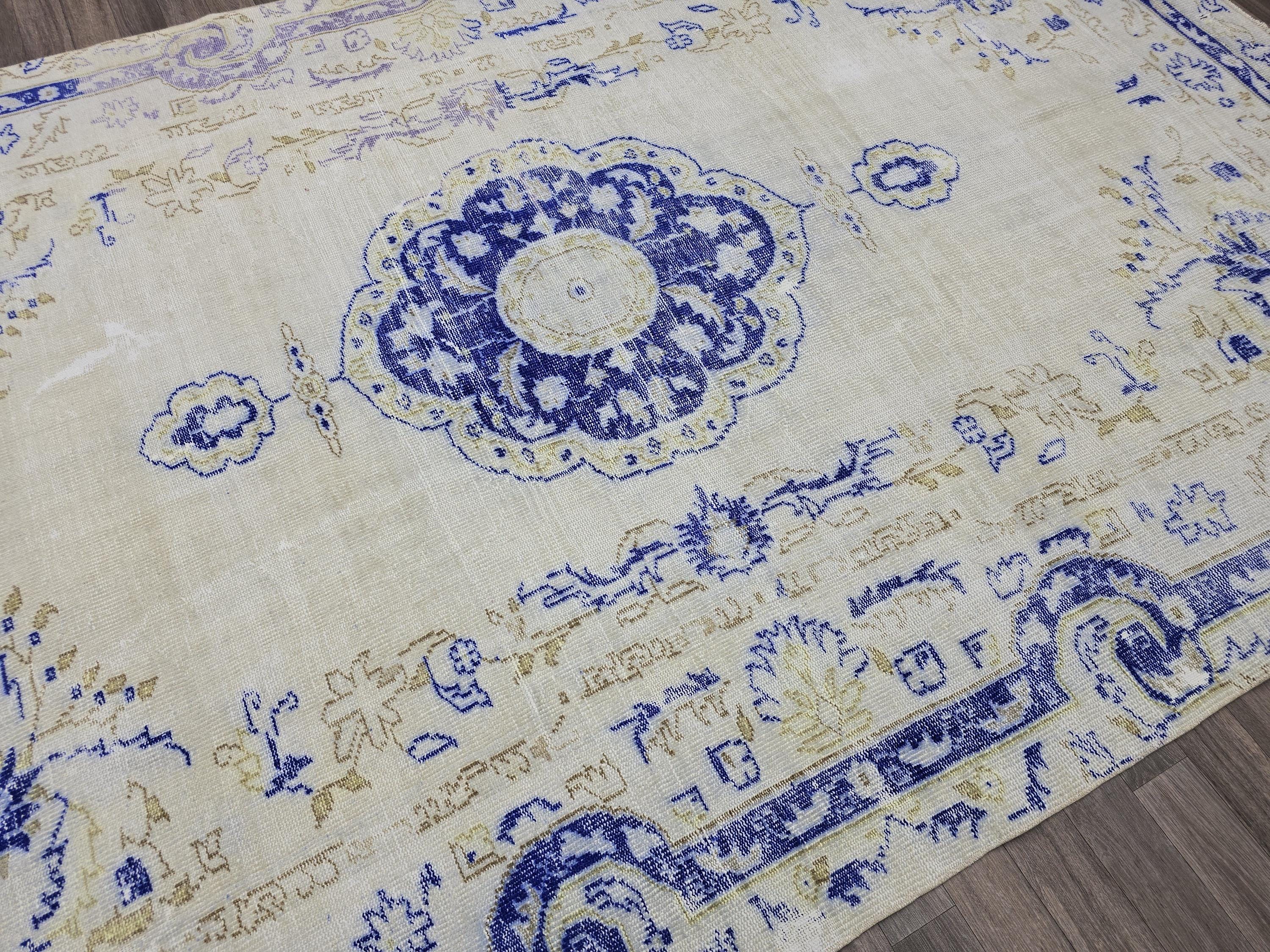 7x11 Vintage Oushak Wool Rug: Hand-Knotted Turkish Medallion Design