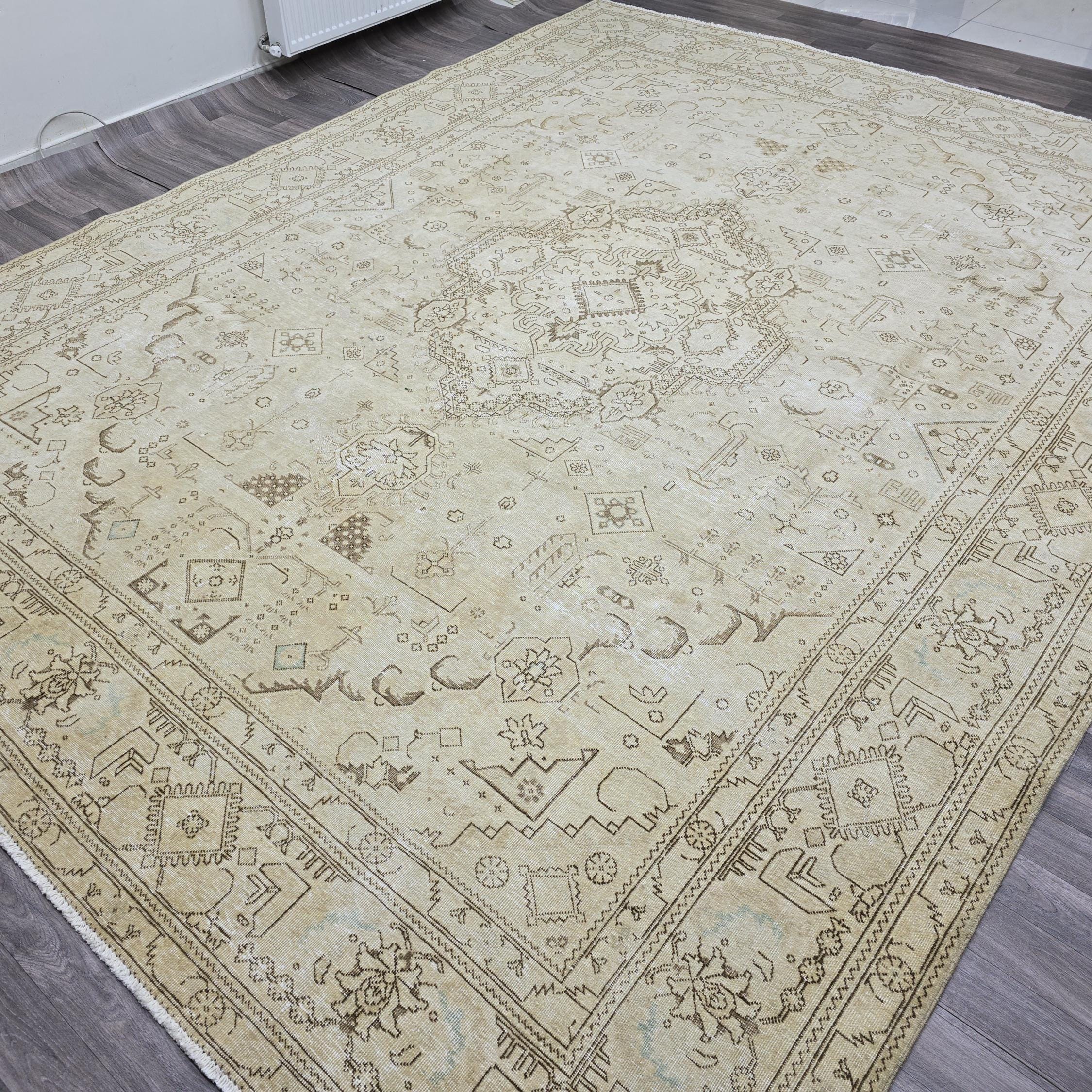 Oversized Turkish Oushak Rug: 9.65 x 12.6 Beige Medallion Wool Carpet