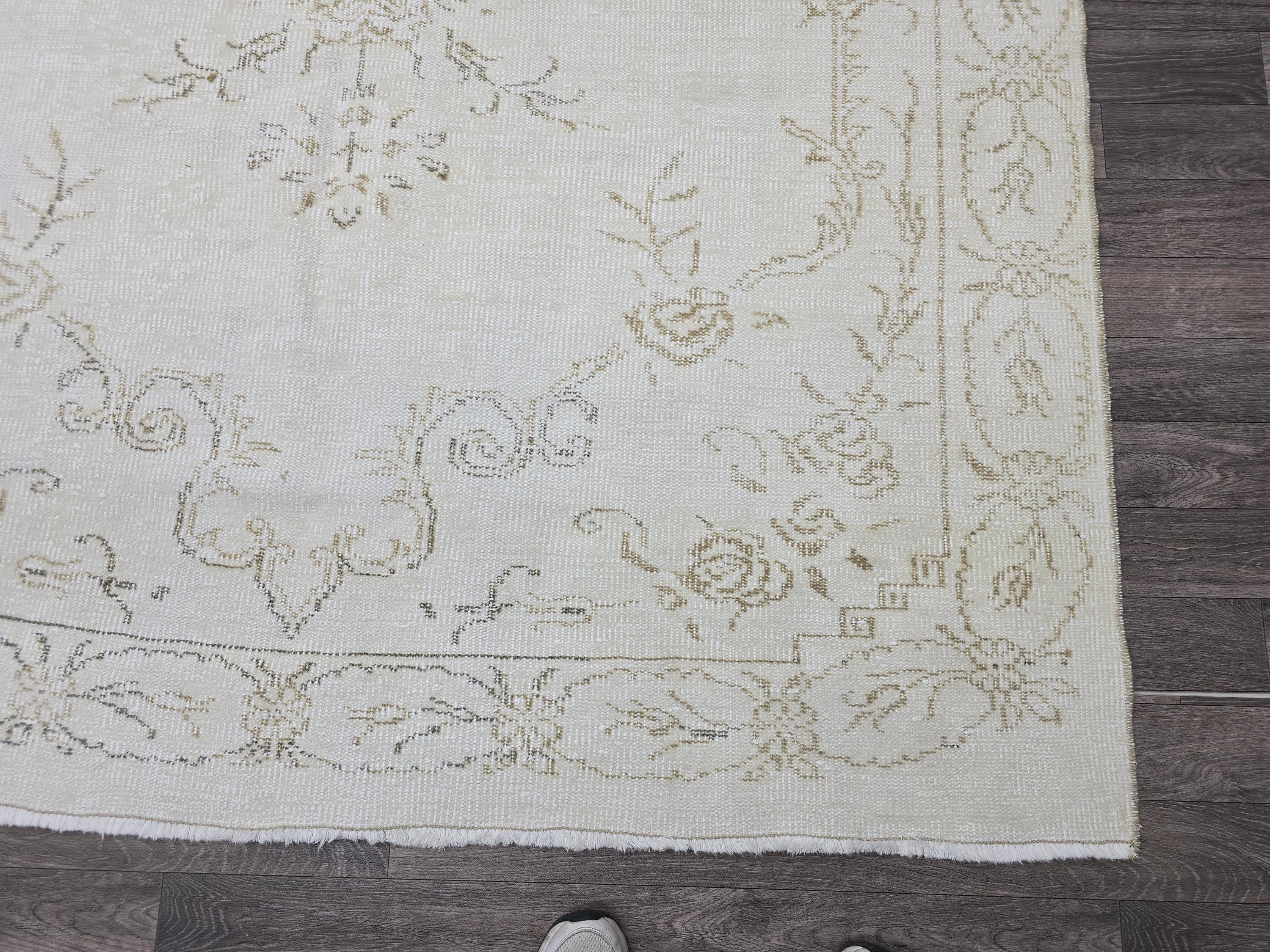 Hand Knotted Oushak Rug 6x10: Vintage Turkish Wool Cream Floral Carpet
