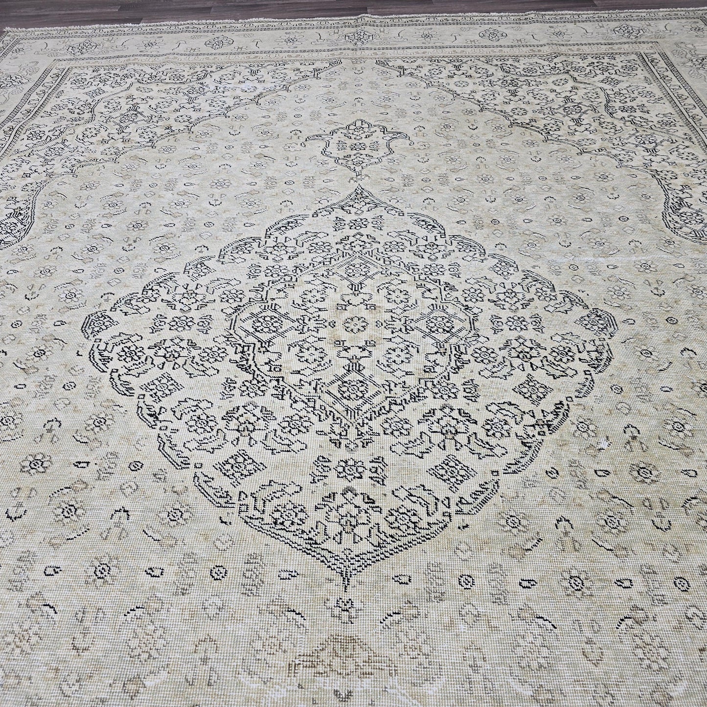 10x12 Vintage Neutral Area Rug / Distressed Turkish Rug/ Hand Knotted Wool Rug, Large Oushak rug, oversize Bedroom rug, saloon rug