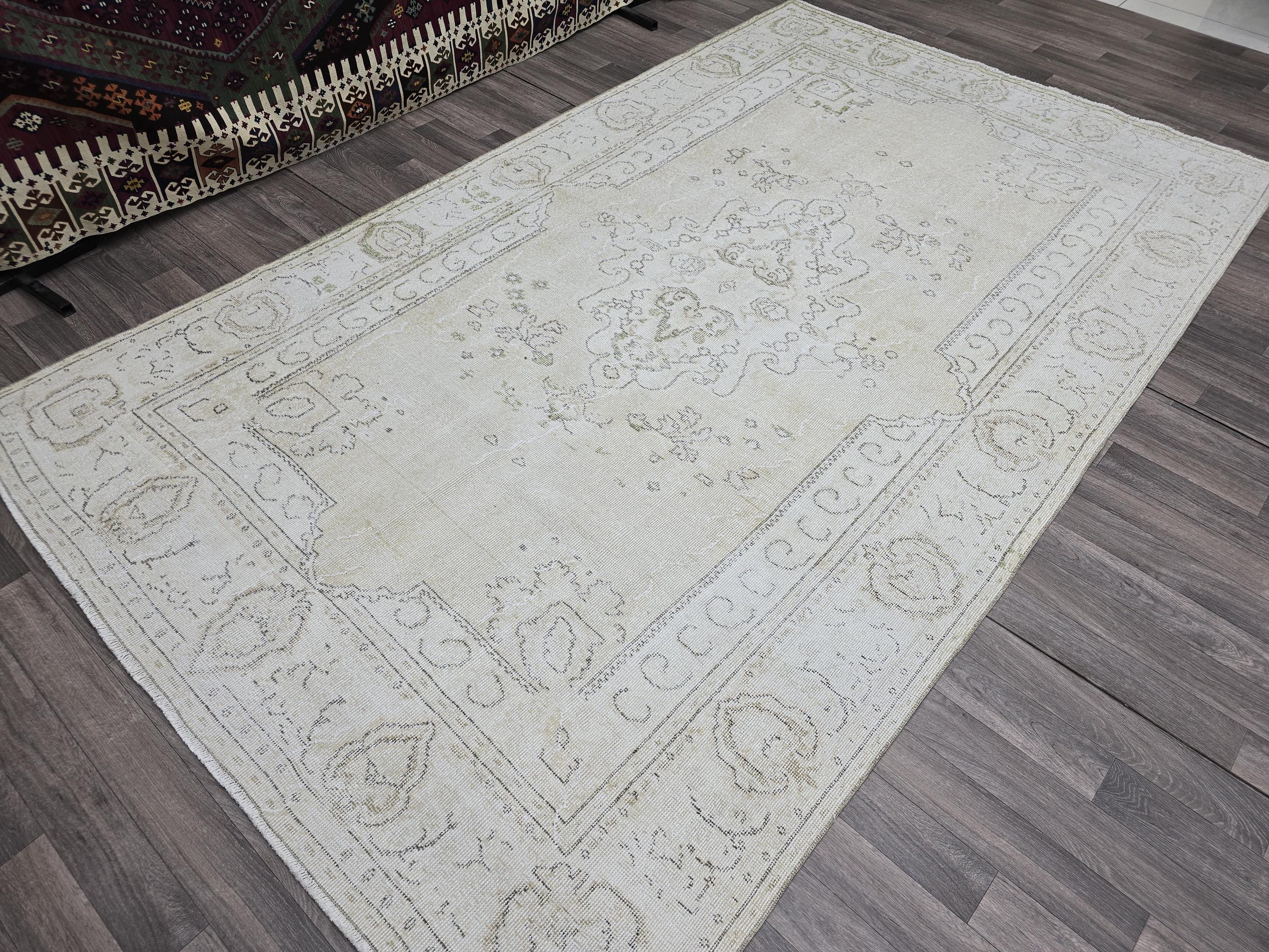 Vintage Oushak Rug 6x10: Handknotted Wool Turkish Carpet