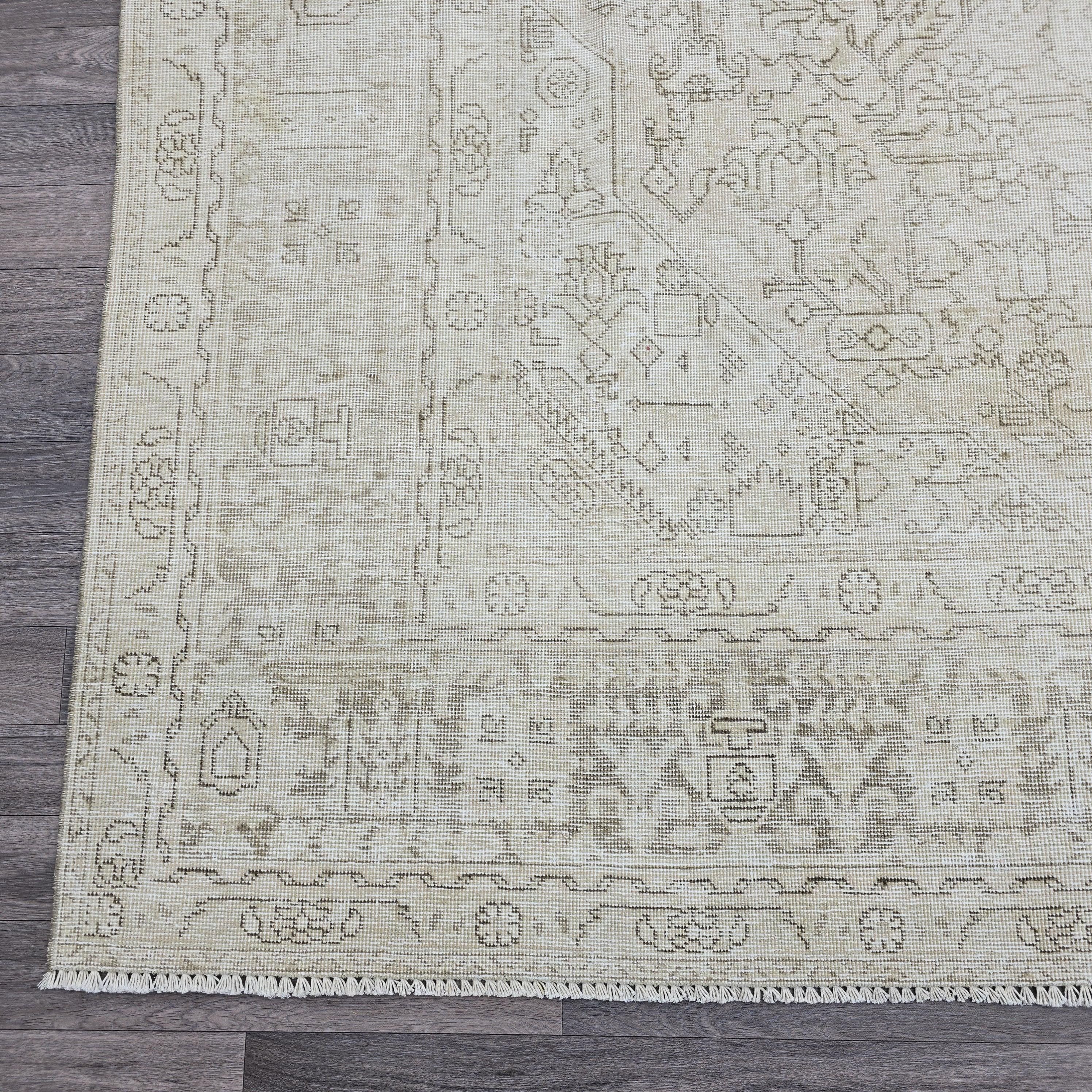8x11 feet Heriz Design Area Rug/ Neutral Bohemian Turkish Area Rug/ Neutral Hand Knotted Wool Medium Size Rug/ Muted Oushak Rug for Bedroom