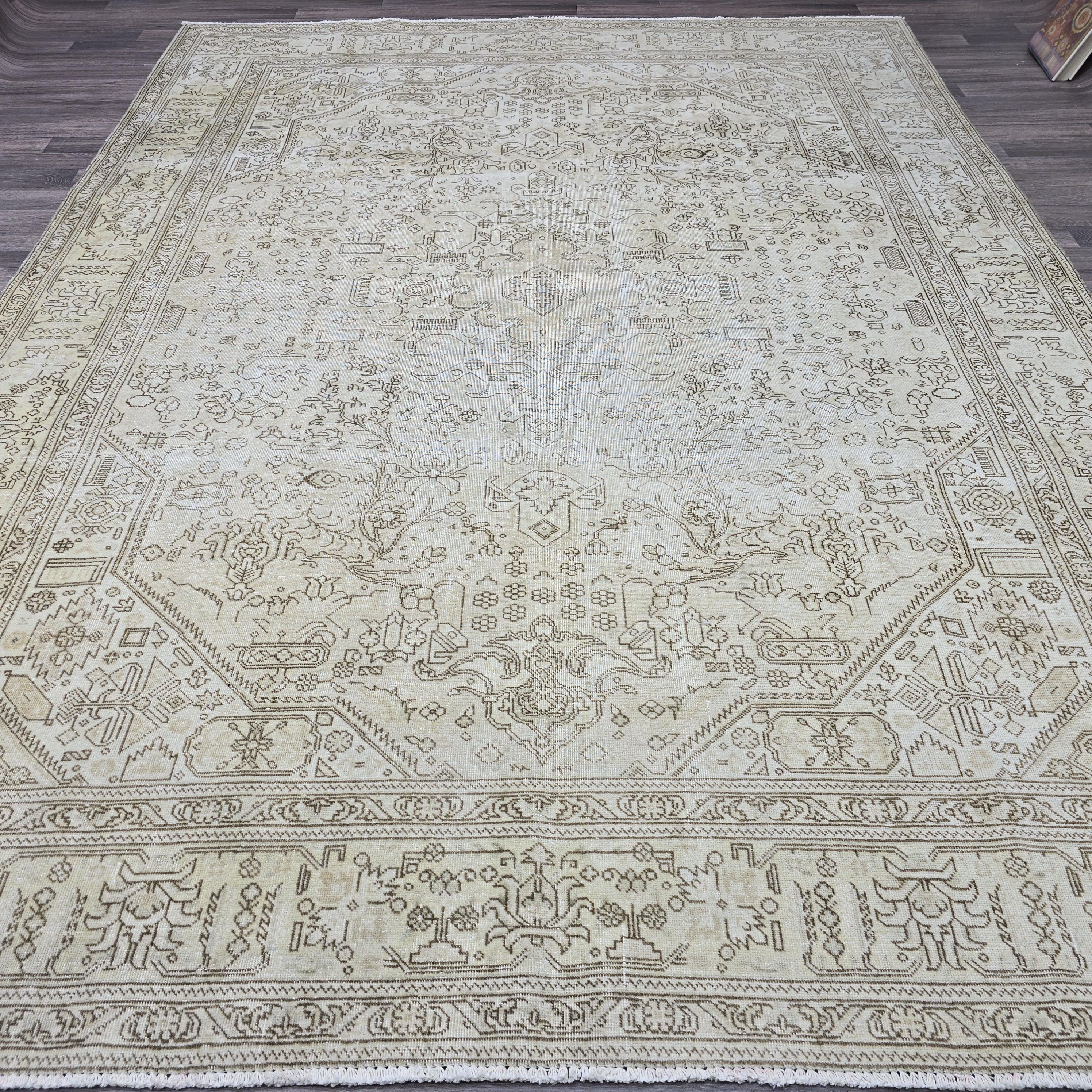 Vintage Oushak Turkish Rug: 8x11 Beige Cream Wool Area Rug