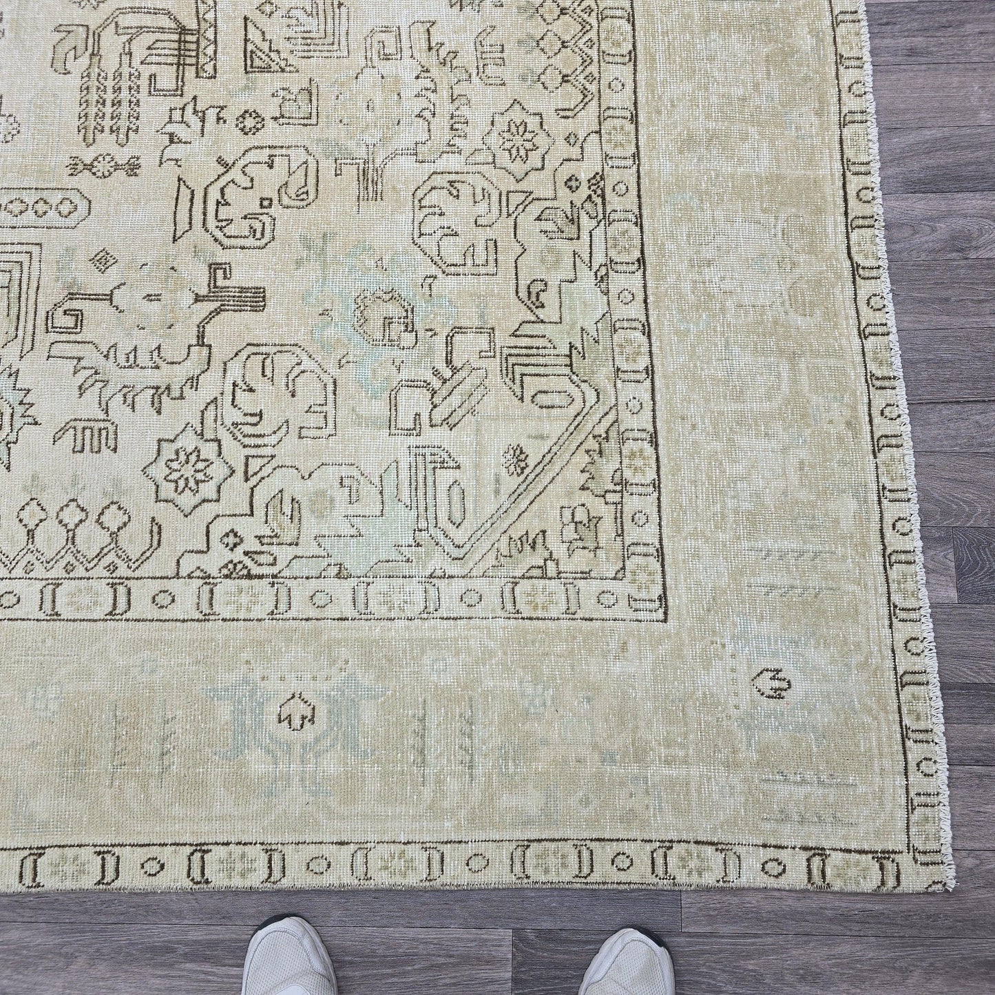 Hand-Knotted Neutral Oushak Rug 9x12: Vintage Wool Oriental Carpet