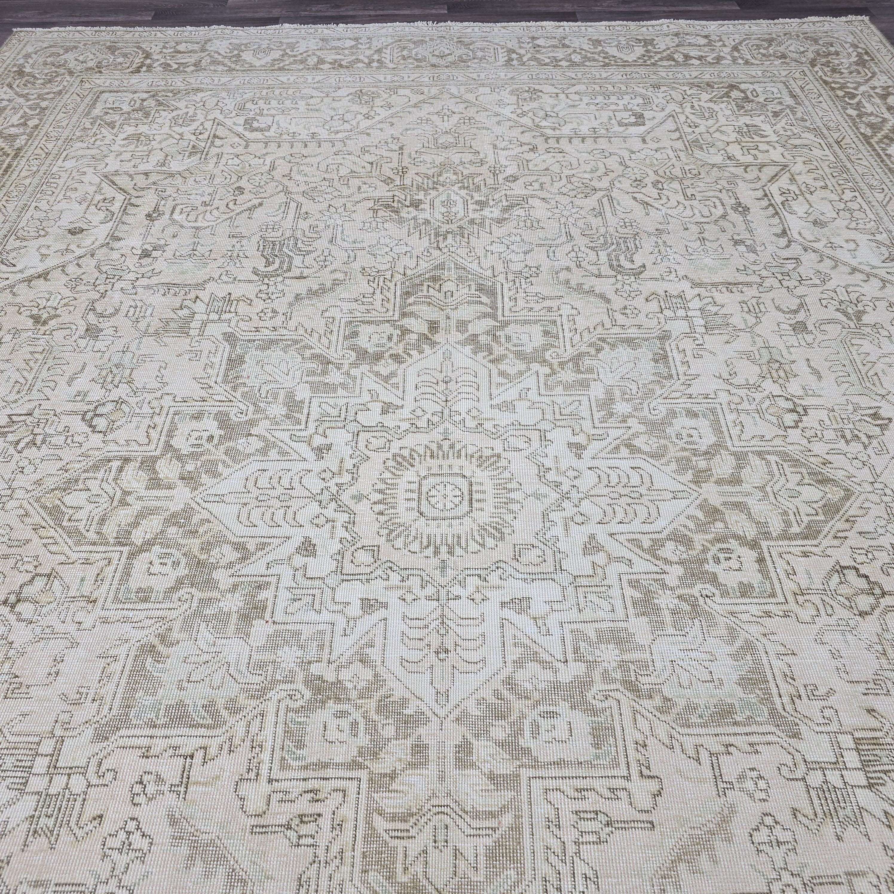 9.5x13 Neutral Turkish Area Rug/ Oversized Vintage Carpet/ Extra Large Natural Wool Rug For Livingroom/ Muted Turkish Oushak Rug/