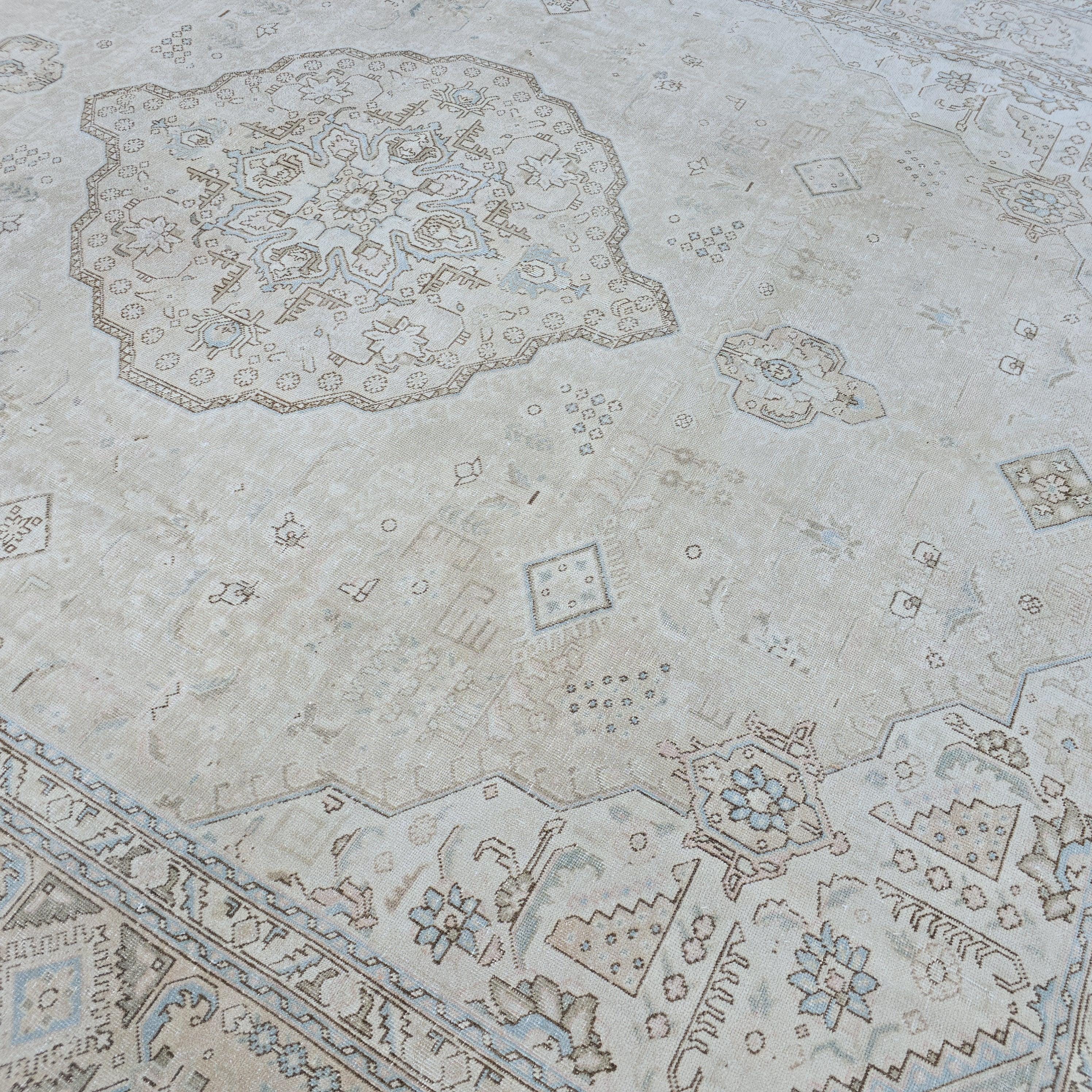 Oversized Hand-Knotted Wool Oushak Rug: Neutral Turkish Oriental Carpet (9.50x12.30 ft) Vintage