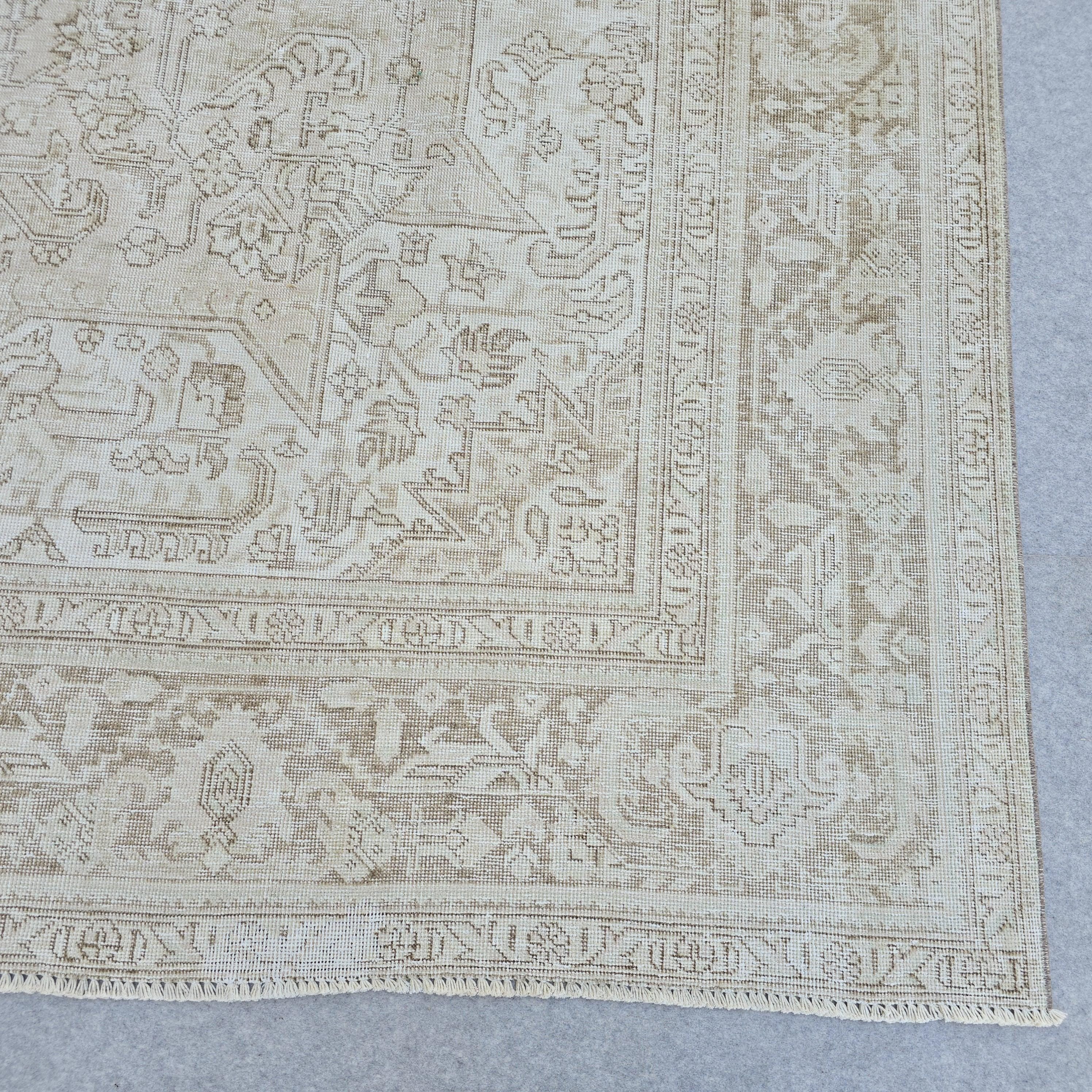 Oversize Neutral Turkish Rug 9x12: Vintage Oushak, Beige Cream Wool