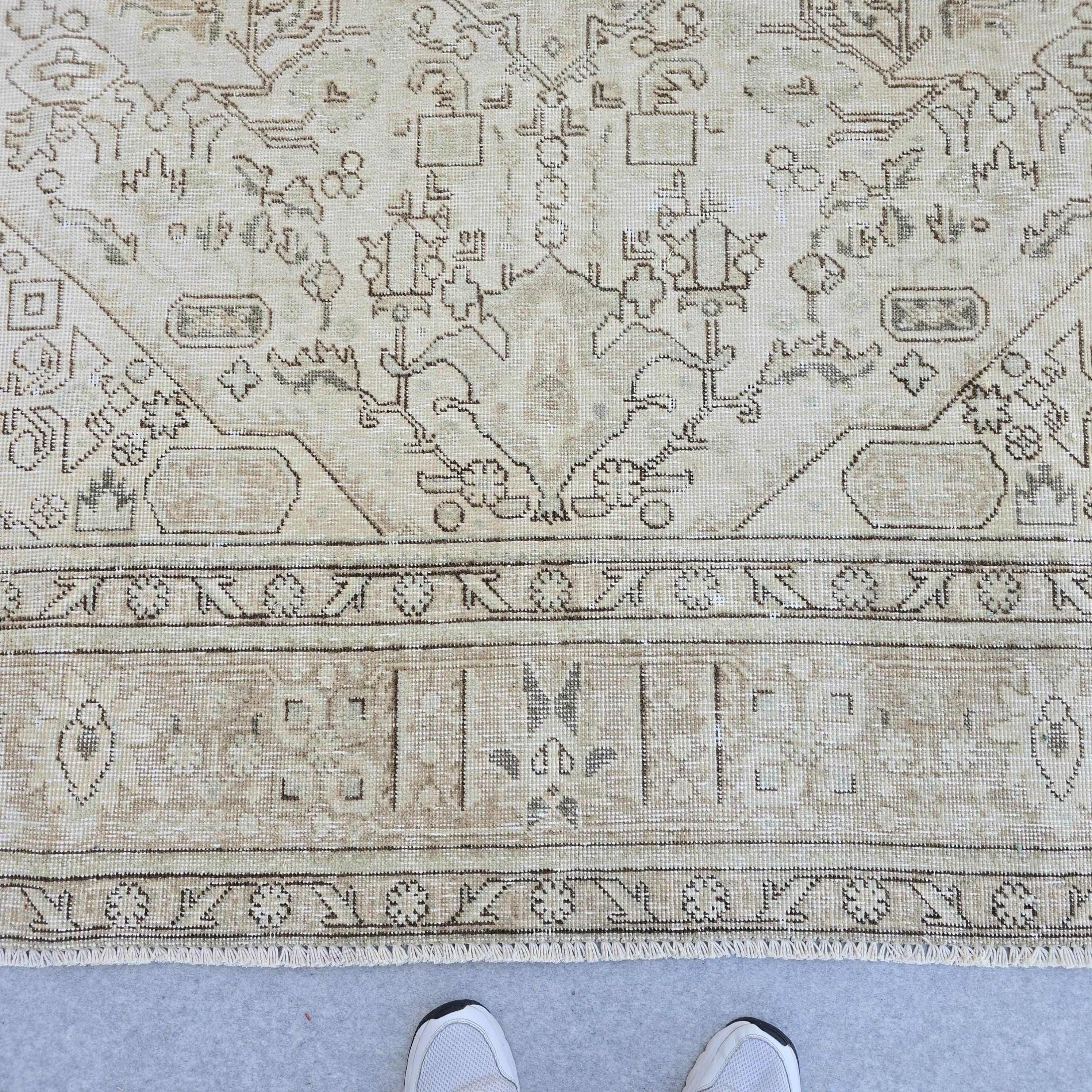 Large Neutral Oushak Rug: 8x11 ft Hand-Knotted Wool & Cotton Vintage Turkish Carpet