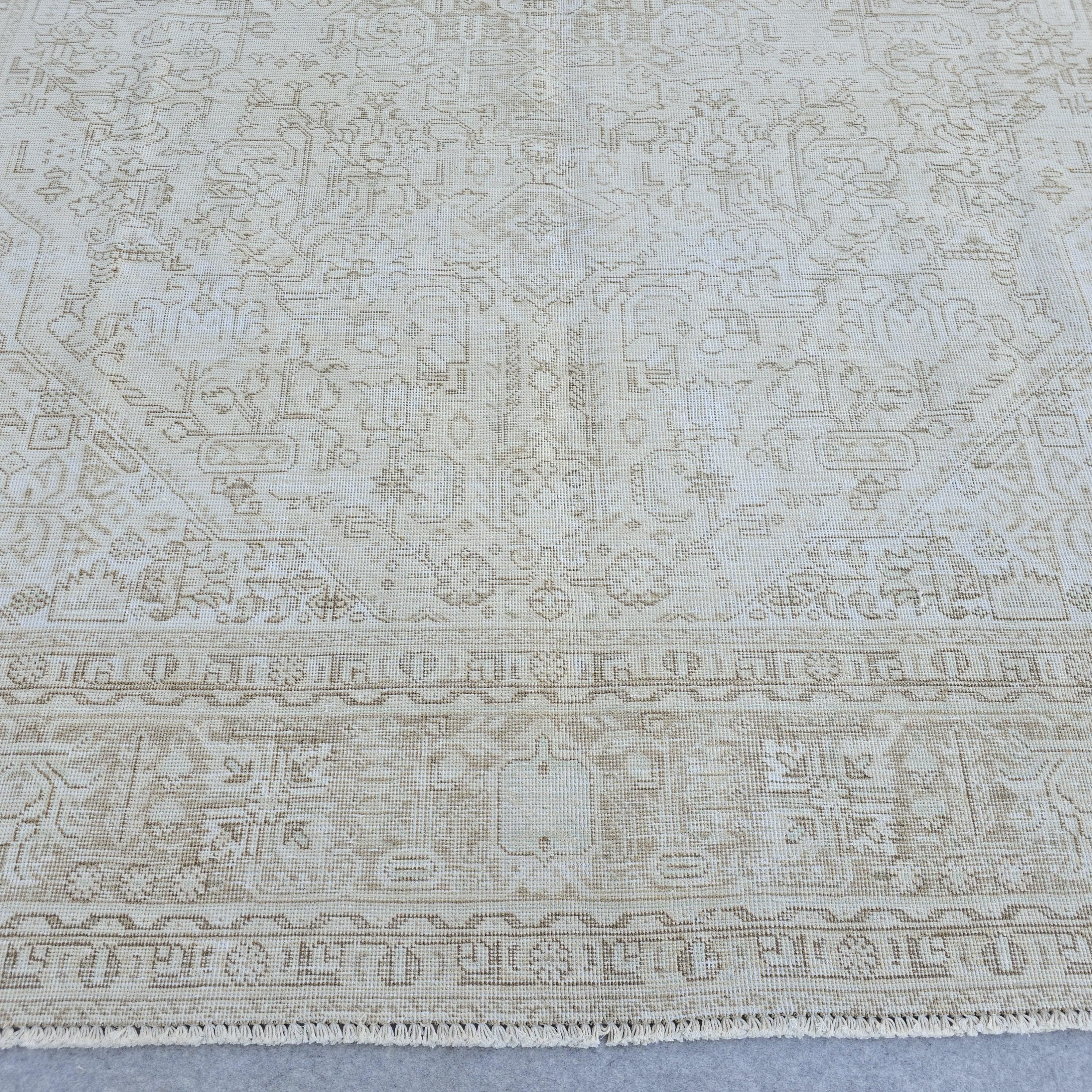 Handmade Wool Oushak Rug 9x12: Neutral Vintage Turkish Rug