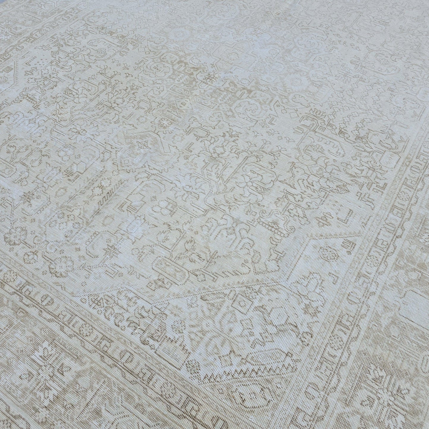 Handmade Wool Oushak Rug 9x12: Neutral Vintage Turkish Rug