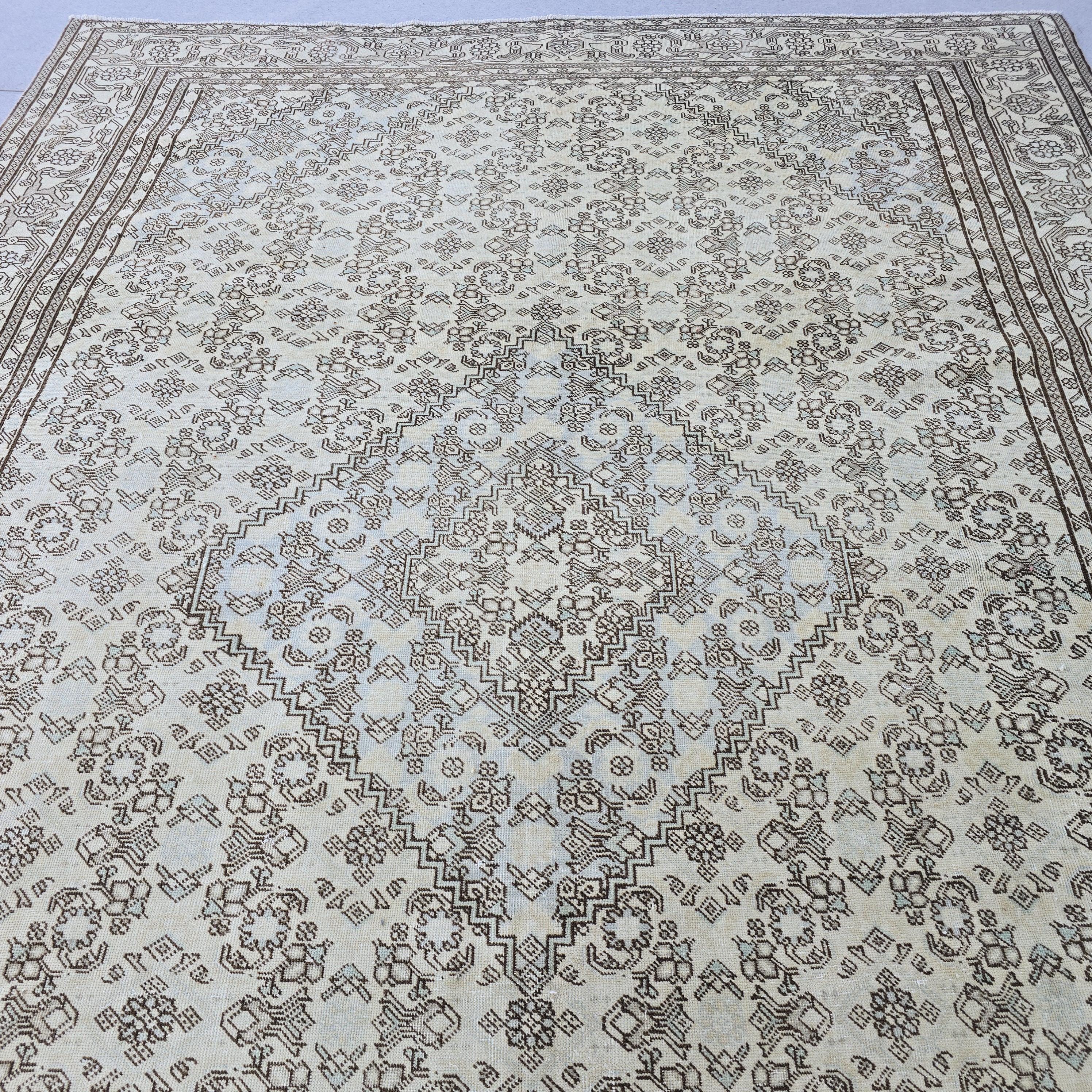 Oversized Antique Turkish Oushak Rug: Extra Large Wool Area Carpet (8.60x12.20 ft)