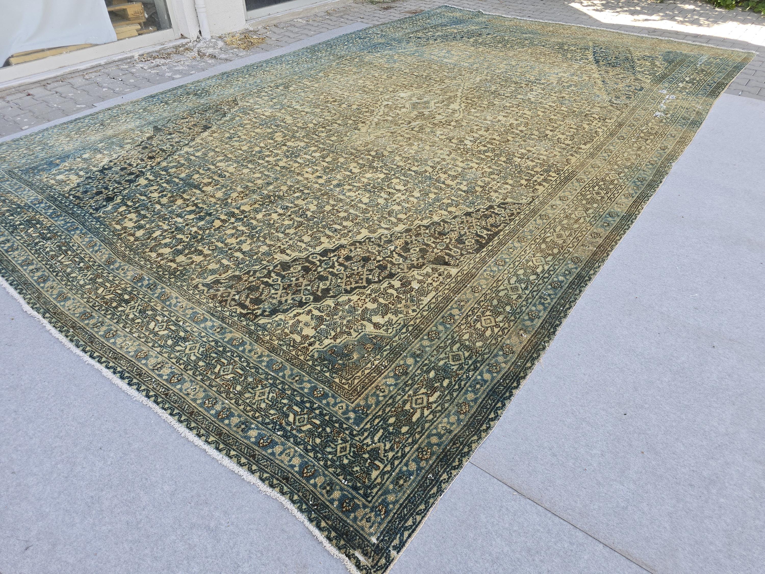 Oversize Turkish Oushak Rug 10x17: Vintage Anatolian Wool Carpet