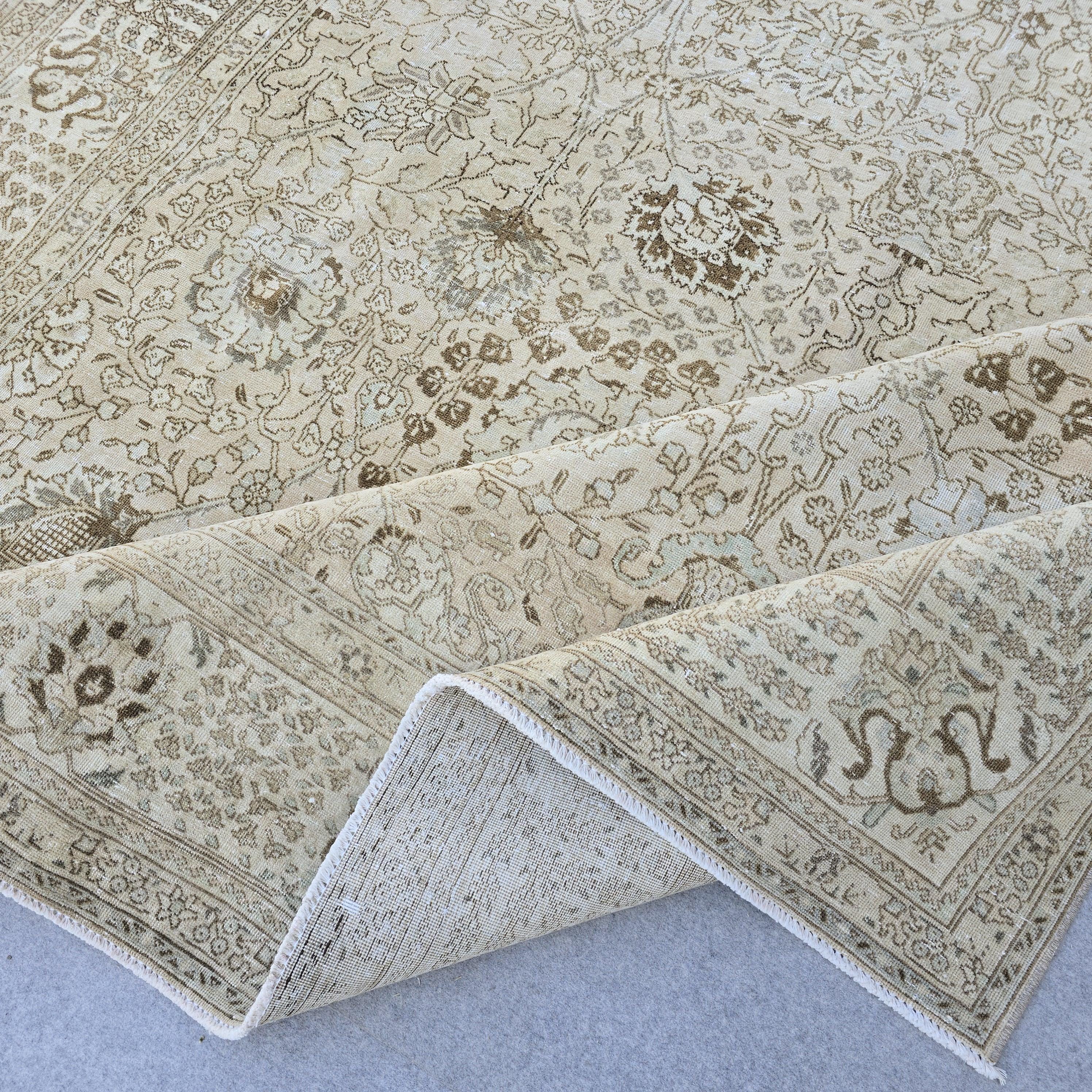 Vintage Hand-Knotted Turkish Wool Rug 9x12: Neutral Oushak Style