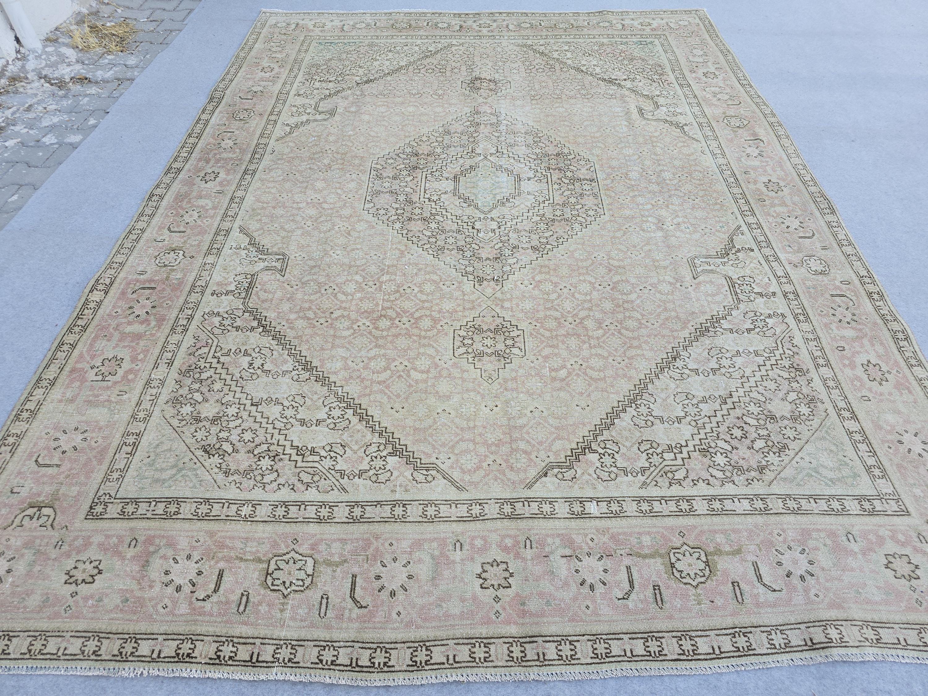 8x10 Pink Oushak Rug: Hand-Knotted Vintage Turkish Wool Carpet