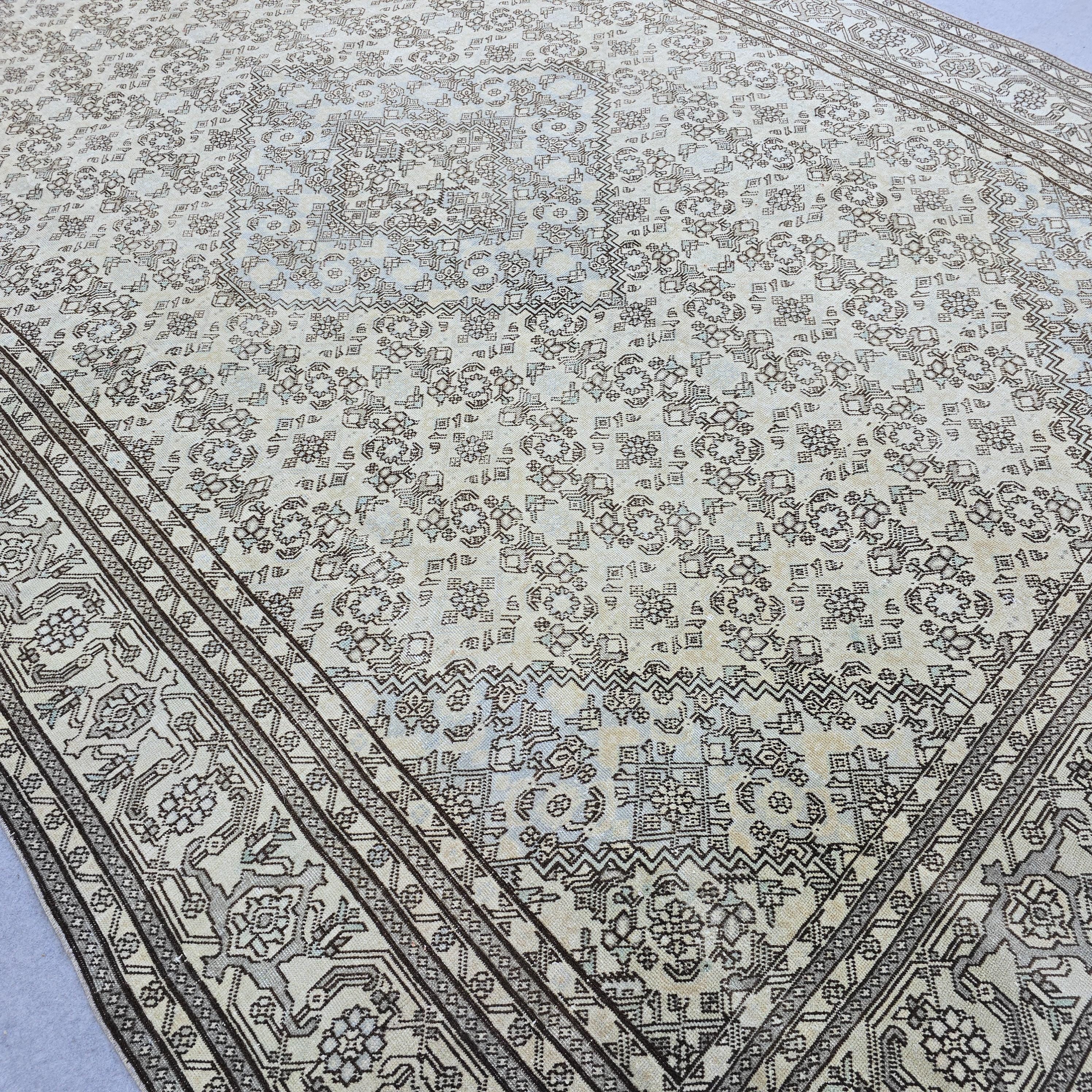 Oversized Antique Turkish Oushak Rug: Extra Large Wool Area Carpet (8.60x12.20 ft)