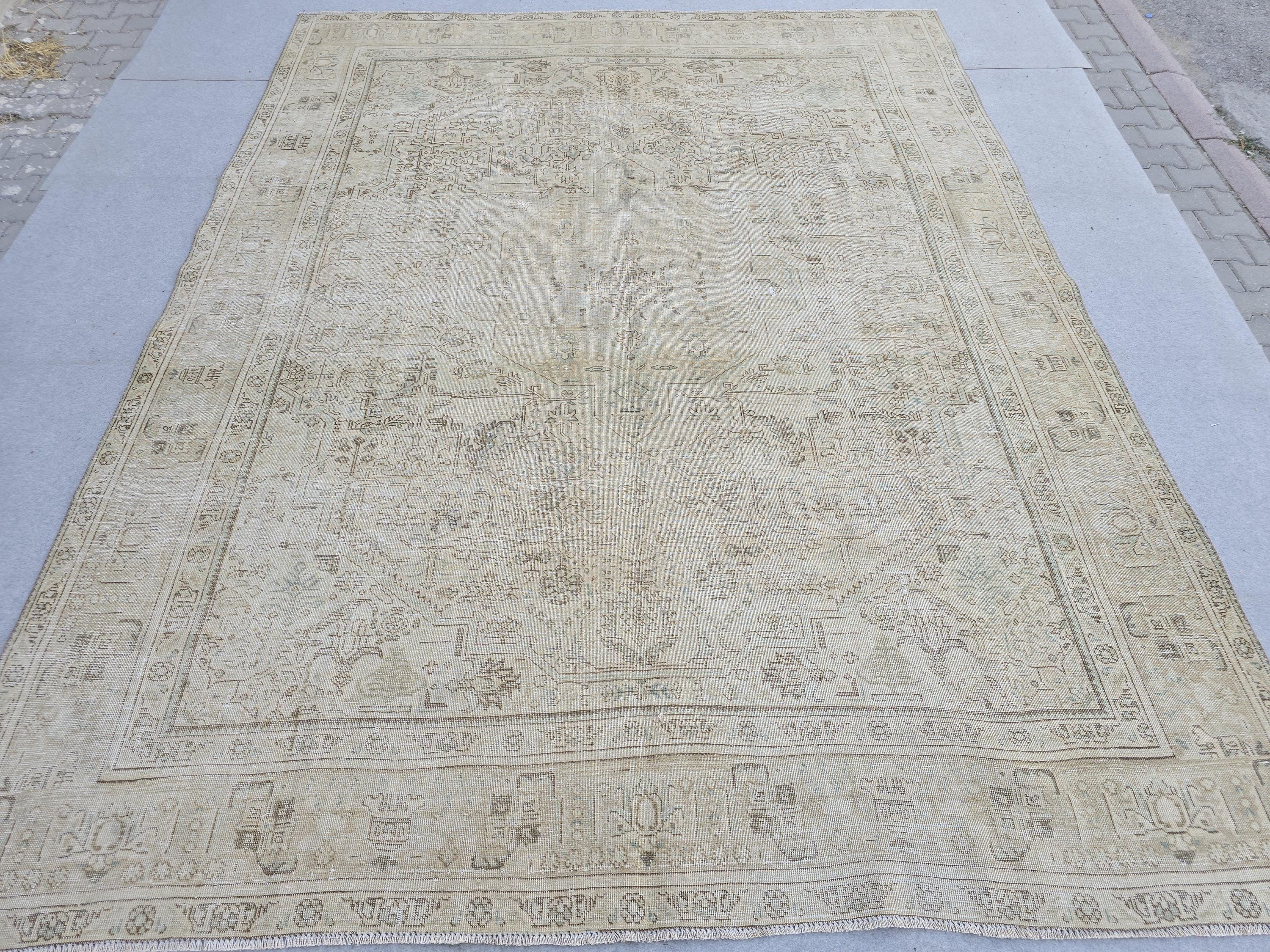 Vintage Hand-Knotted Oushak Rug: Neutral Beige & Brown, 9.7x12.5 ft.