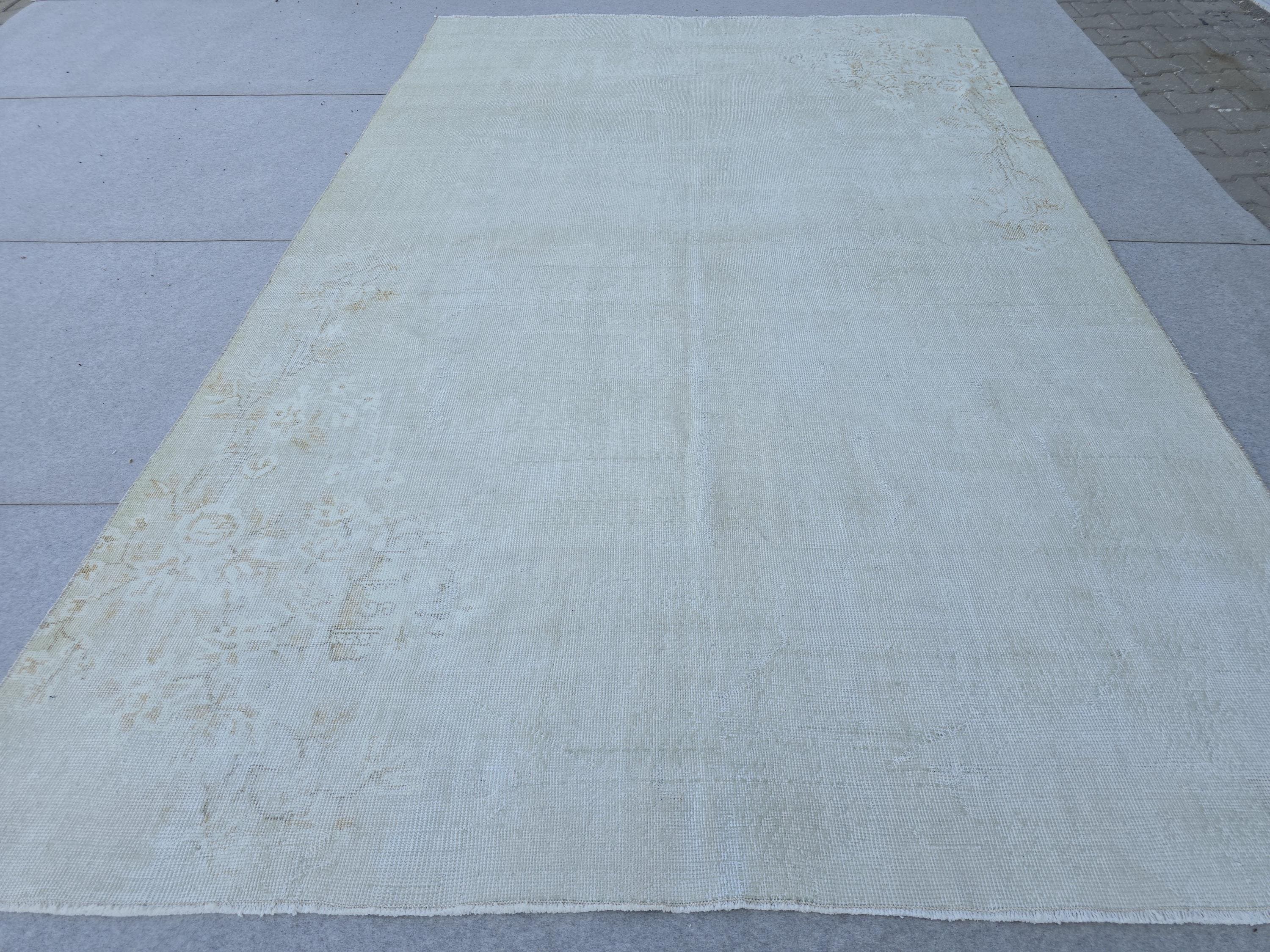 Hand-Knotted Oushak Rug: Vintage Turkish Wool, Neutral Floral (6.60x10.20 ft)