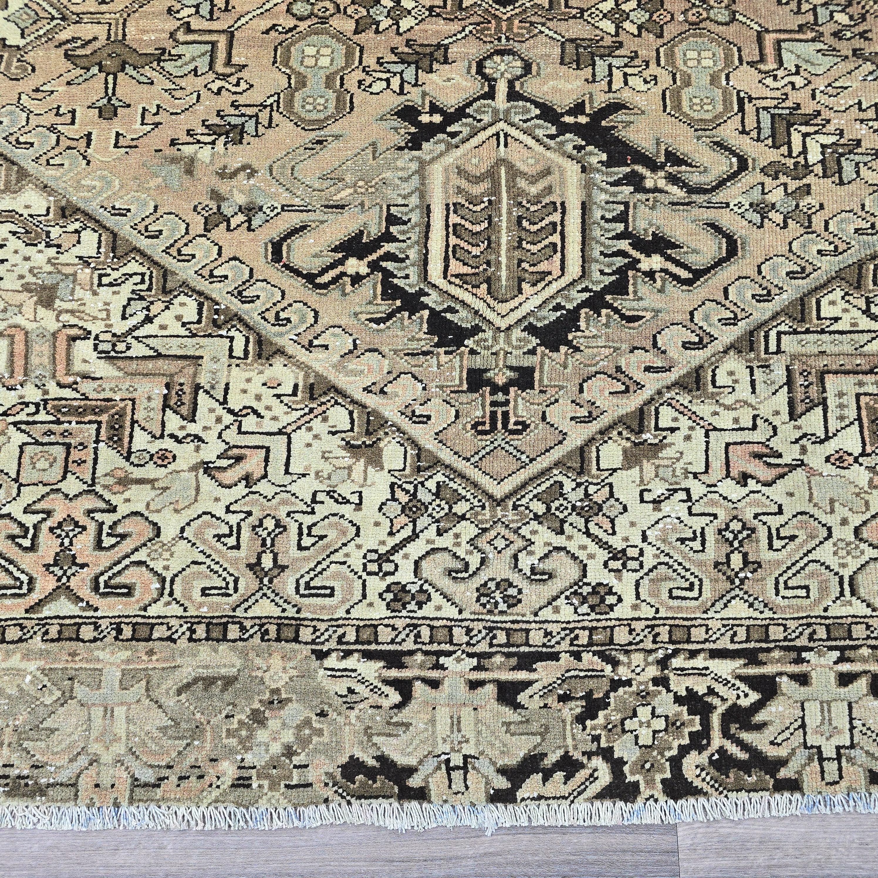 Antique Heriz Turkish Rug: Large Handknotted Medallion Wool Carpet (10x12)