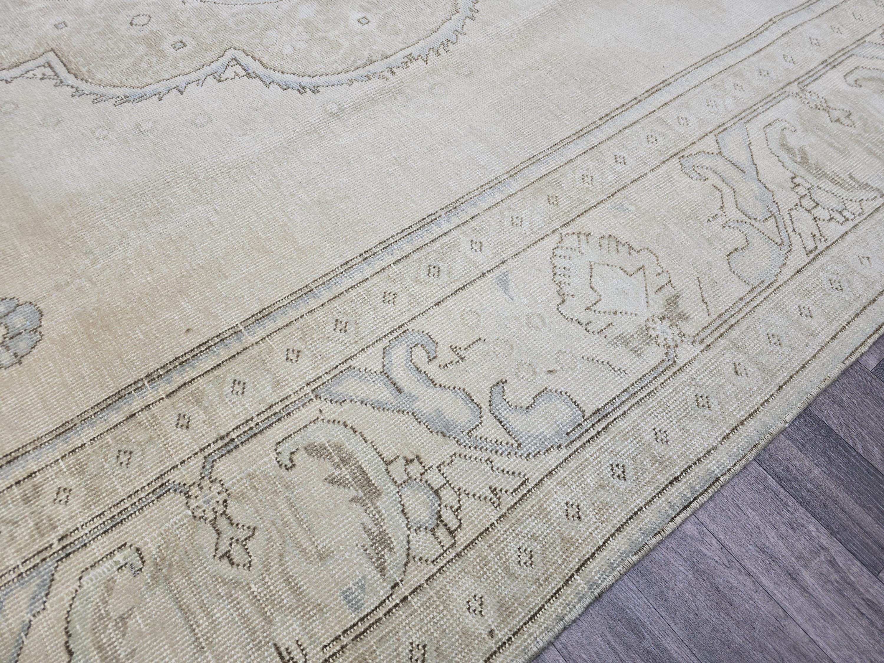 Vintage Handwoven Wool Turkish Rug 9x12: Cream Floral Medallion