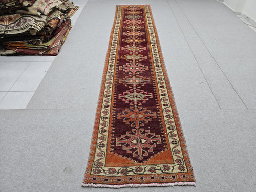 2.5x13 feet Vintage Wool Runner Rug: Muted Pastel Color Oriental Turkish Runner for Hallwa, Kitchen and stairs