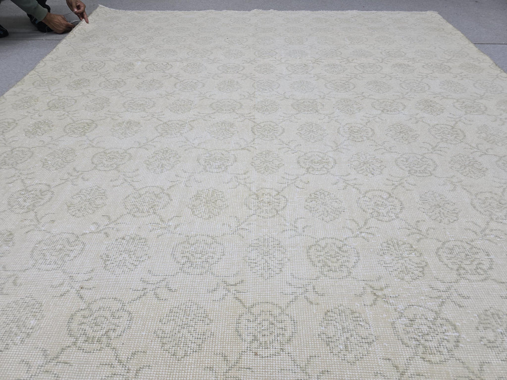 7x11 Vintage Turkish Oushak Rug, Handknotted Ivory Floral Wool Carpet