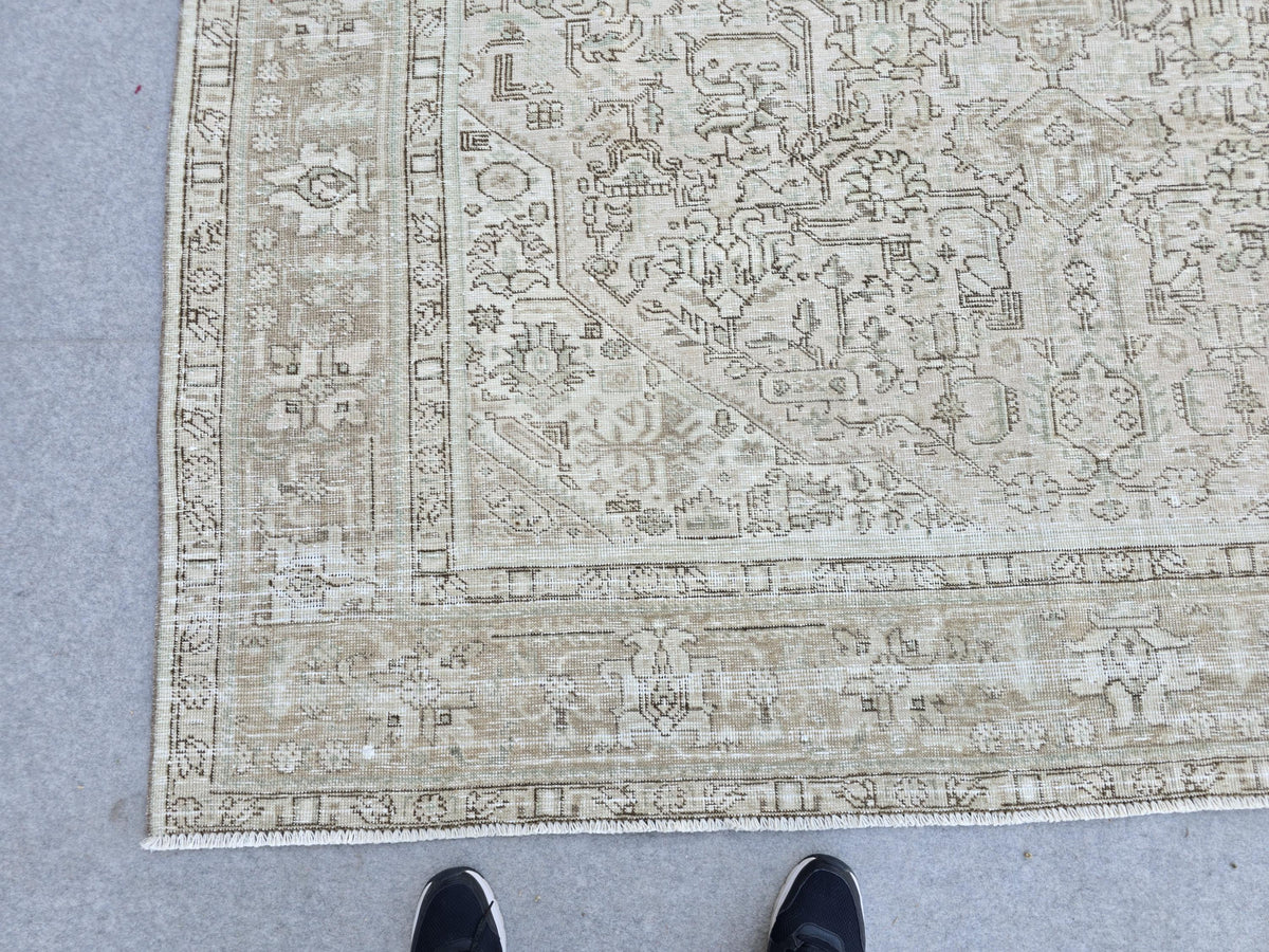 Oushak Rug 8x10, Vintage Hand Knotted Wool Rug, Faded Ivory  Area Rug for Dining Room, Neutral Antique Carpet, Coastal Decor