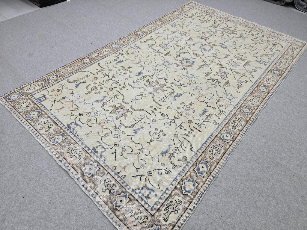 Vintage Turkish Oushak Rug 6x9, Hand Knotted Cream Blue Floral Carpet