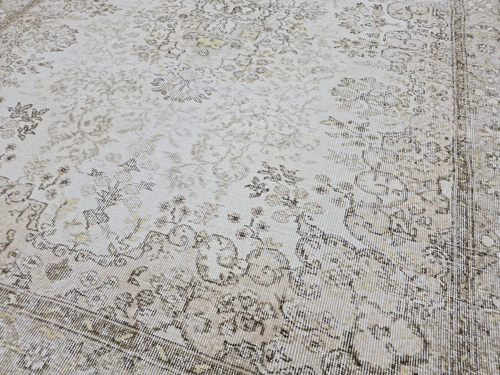 Vintage Turkish Oushak Rug: 6.5x9.5 ft, Beige Wool Floral Carpet