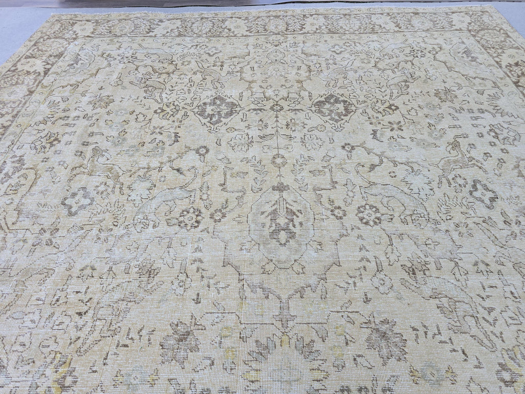 10x12 Turkish Rug, Beige Animal Design Vintage Hand Knotted Wool Rug