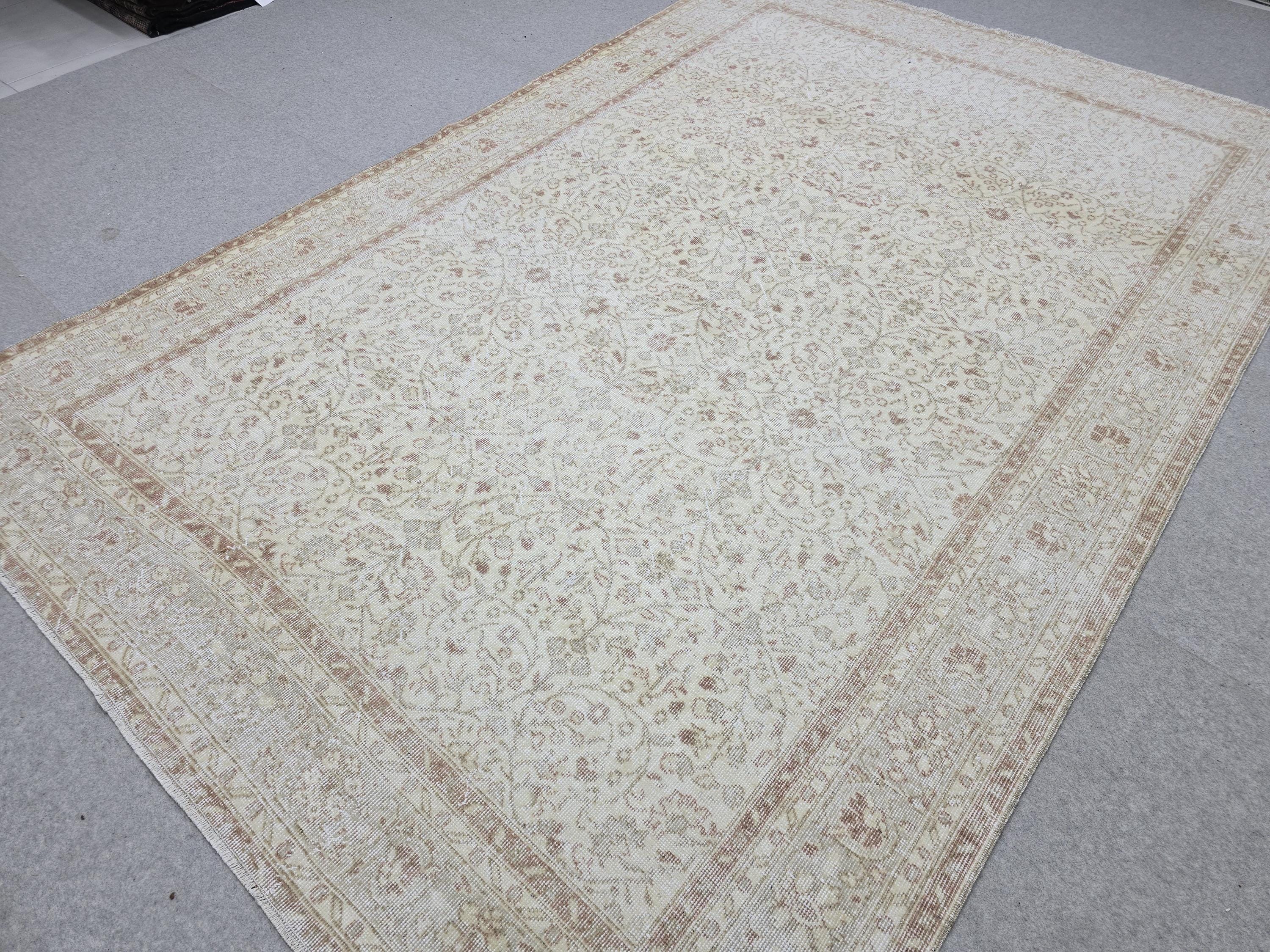 Handknotted Oushak Wool Rug 7x10, Cream Terracotta Floral Turkish Carpet