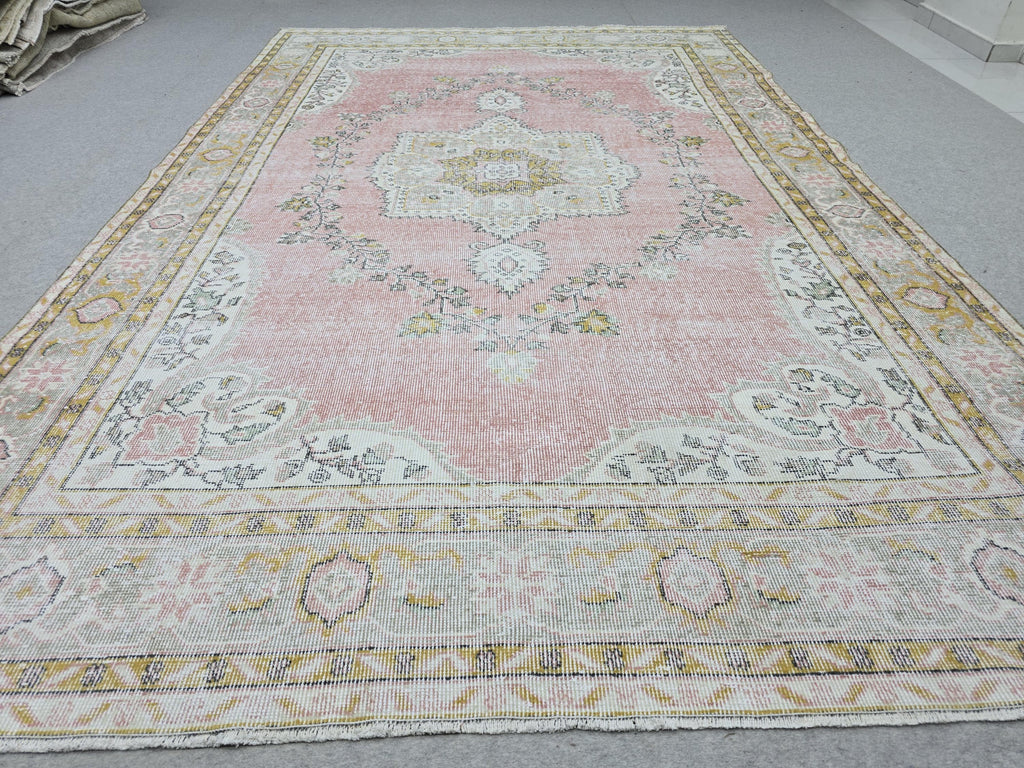 Muted Pink Vintage Oushak Rug 6'5"x9'8" | Neutral Turkish Area Rug Faded Boho Living Room