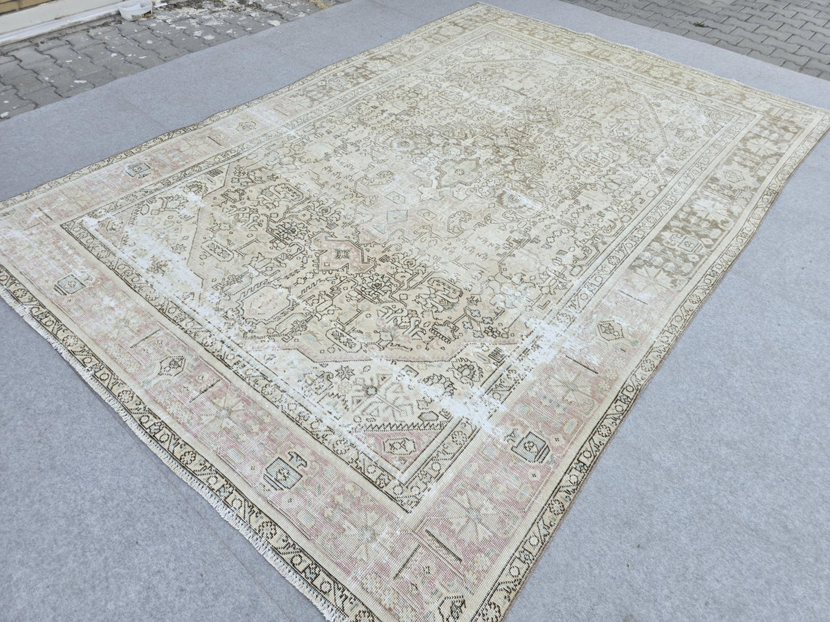 Vintage Rug 7x11, Distressed Blush Pink Beige Wool Area Rug, Geometric Medallion Turkish Carpet for Living Room, Bedroom, Boho Decor