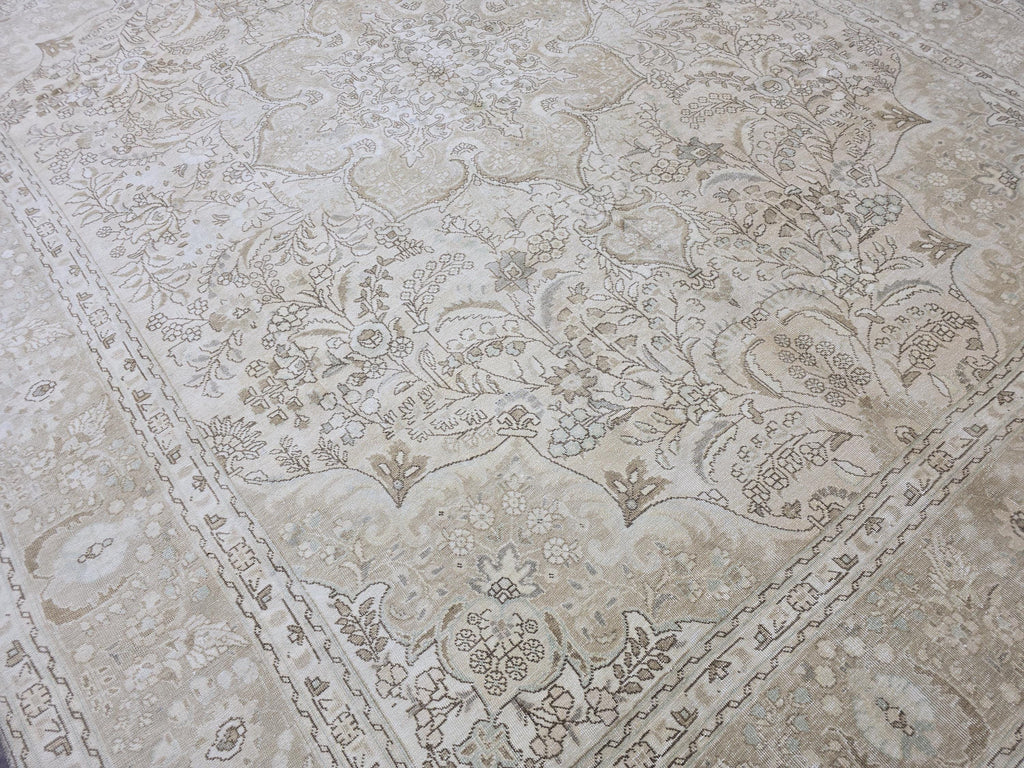 Vintage Turkish Oushak Rug 10x12: Beige Wool Floral Medallion Carpet
