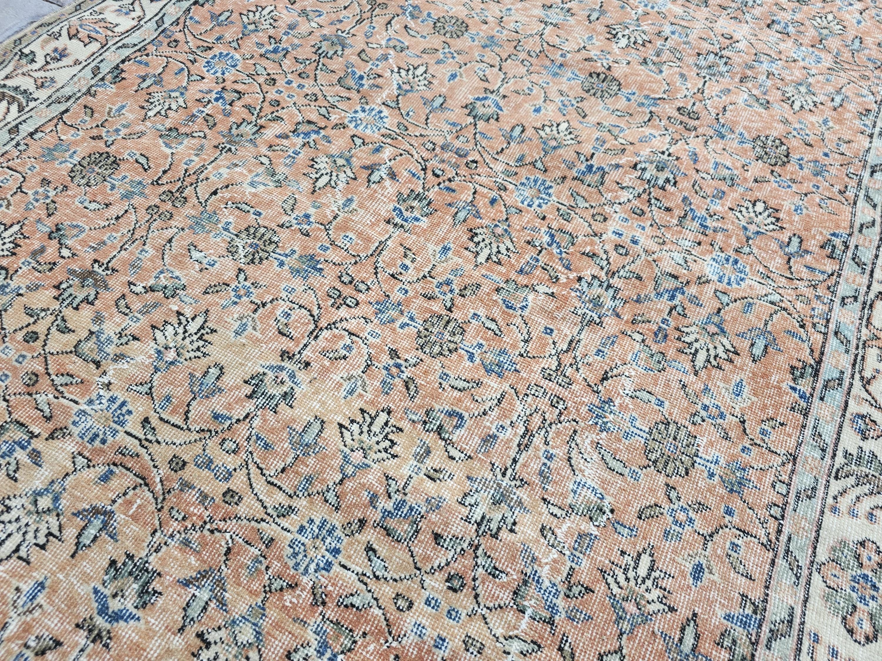 Handmade Wool Oushak Rug 5x9: Vintage Turkish Floral Rug